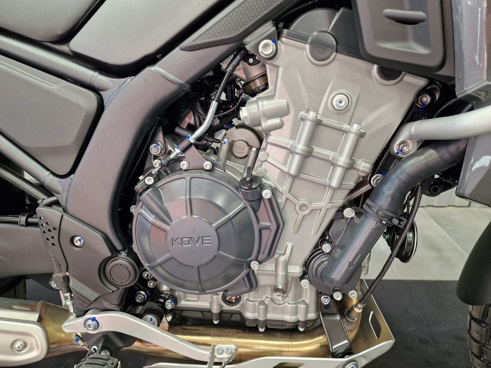 KOVE 800 X PRO-showroom-element-1
