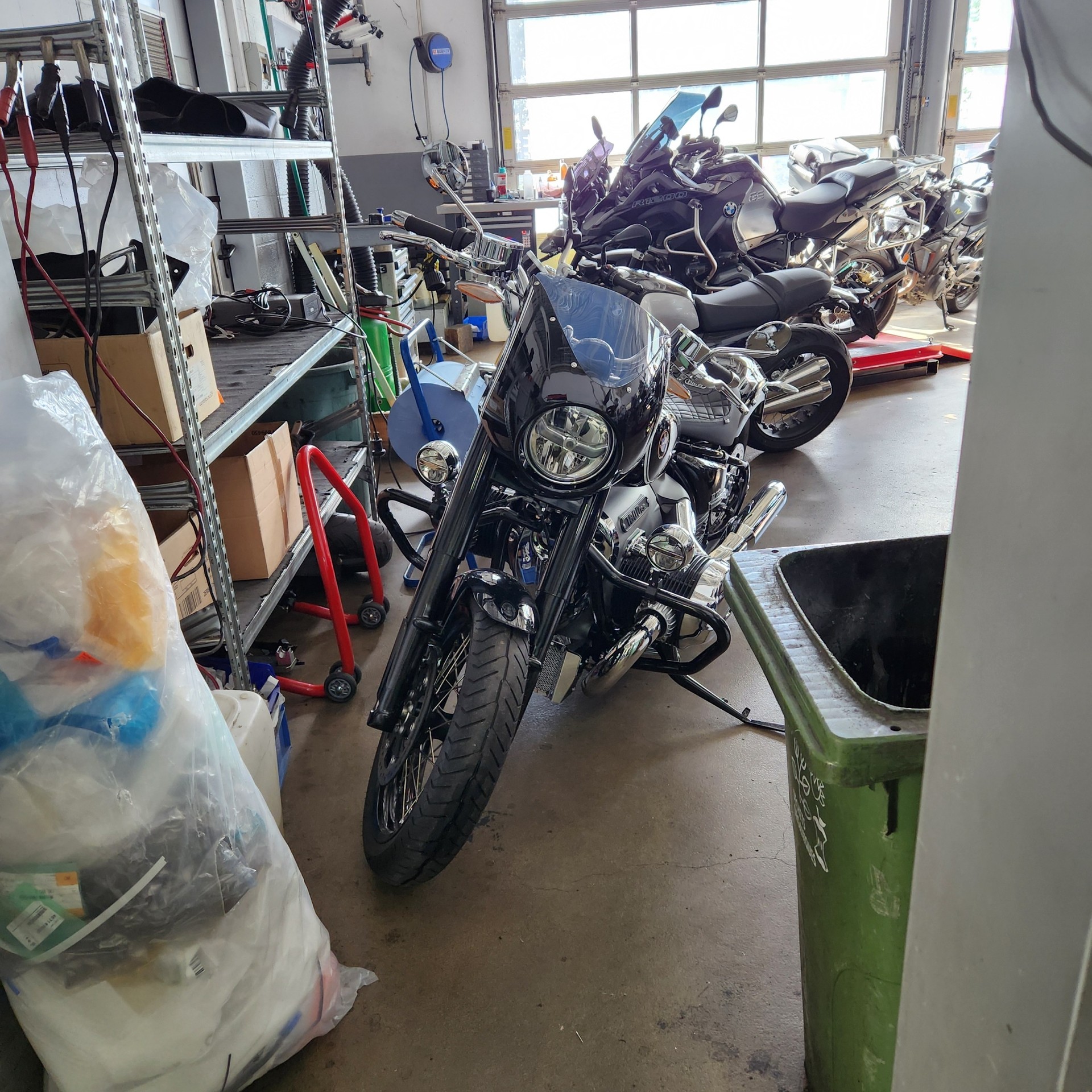BMW R 18 Custom First Edition-image-1