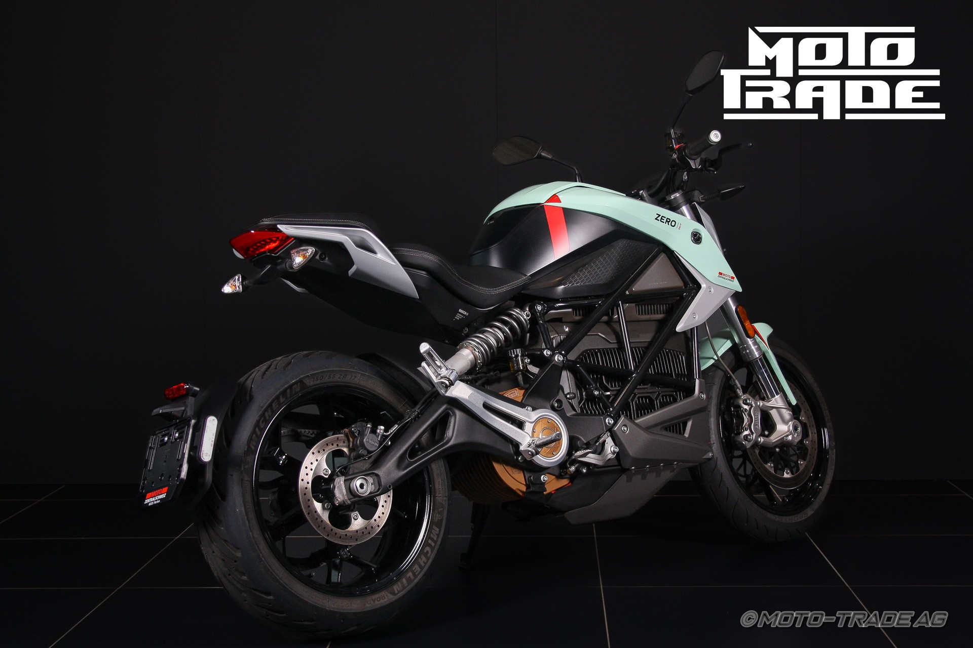 ZERO SR/F ZF 14.4 PREMIUM-showroom-element-2