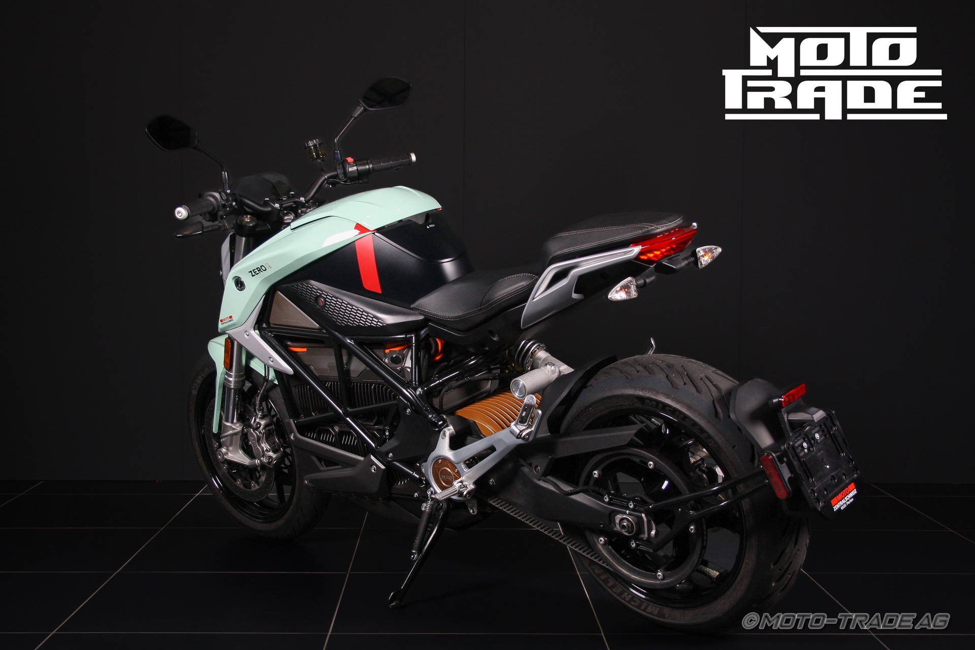 ZERO SR/F ZF 14.4 PREMIUM-showroom-element-3