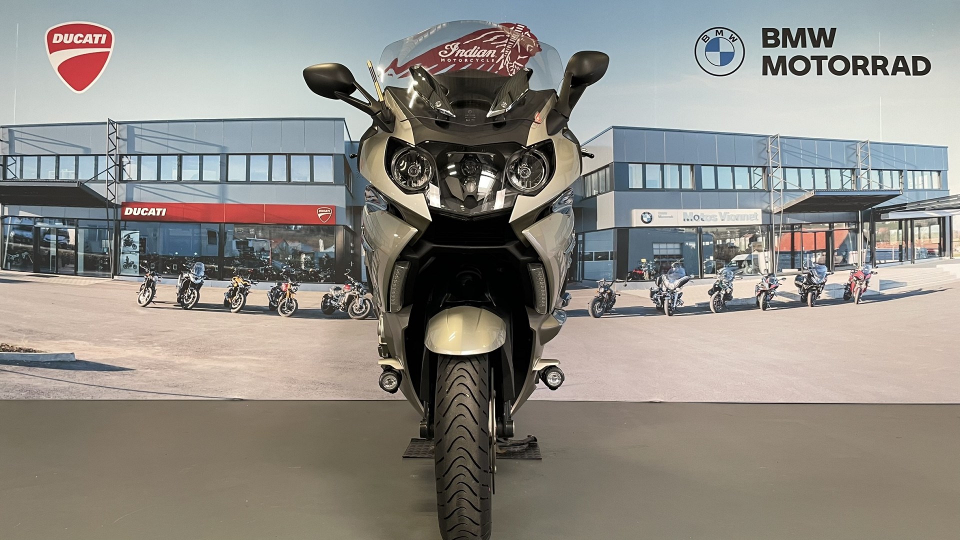 BMW K 1600 GTL-showroom-element-1