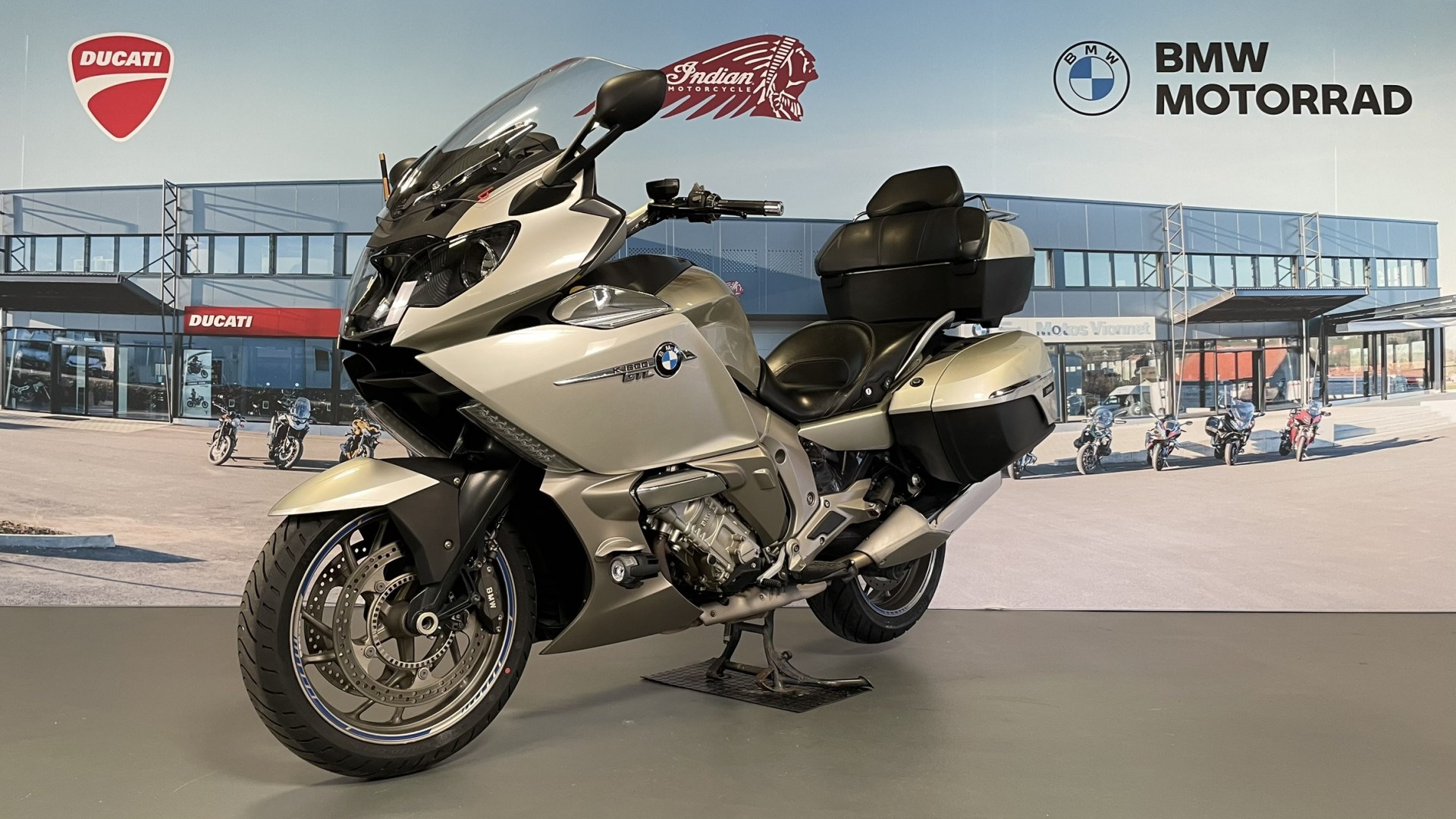 BMW K 1600 GTL-showroom-element-2