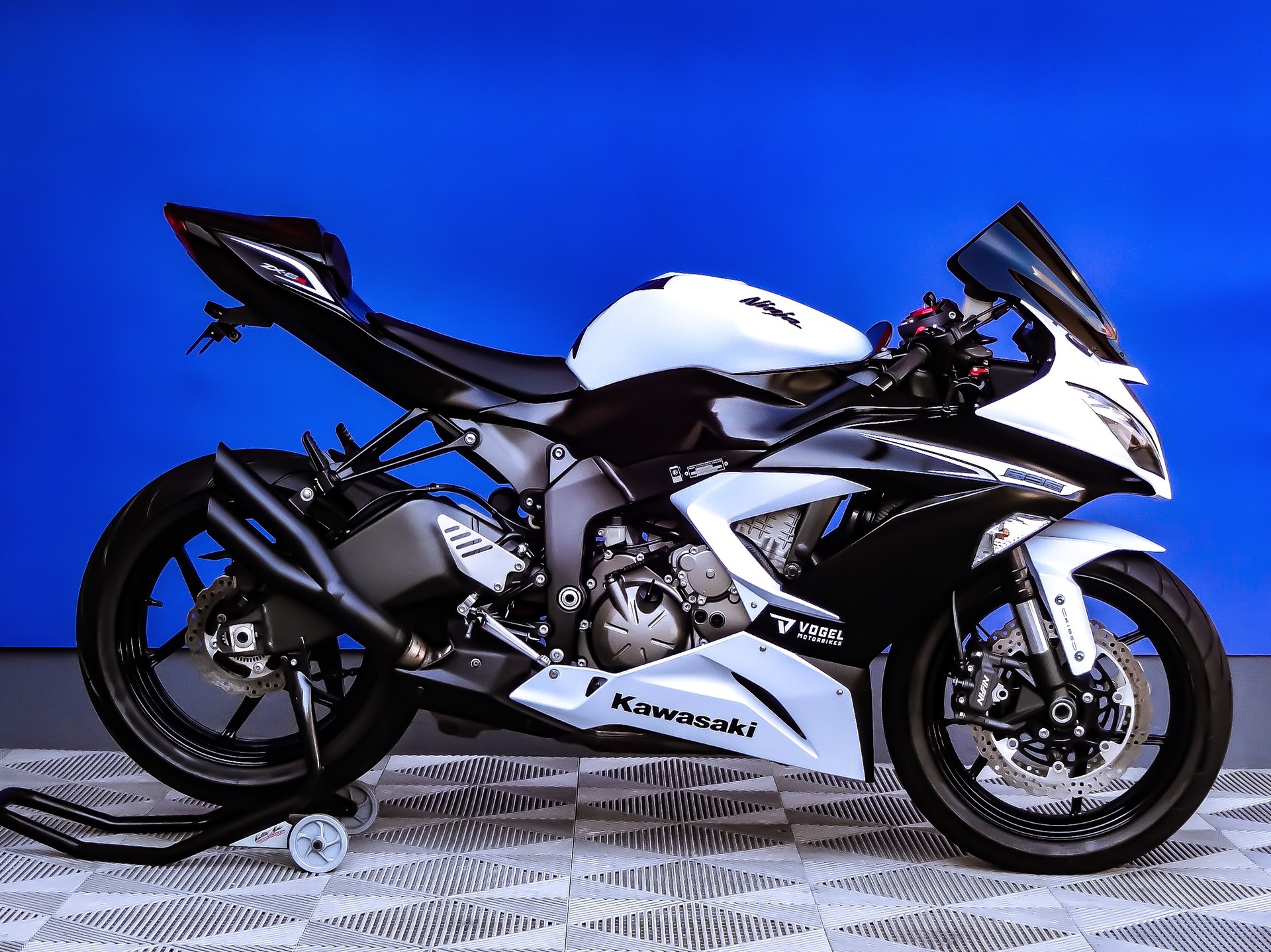 KAWASAKI Ninja ZX-6R (636)-showroom-element-1