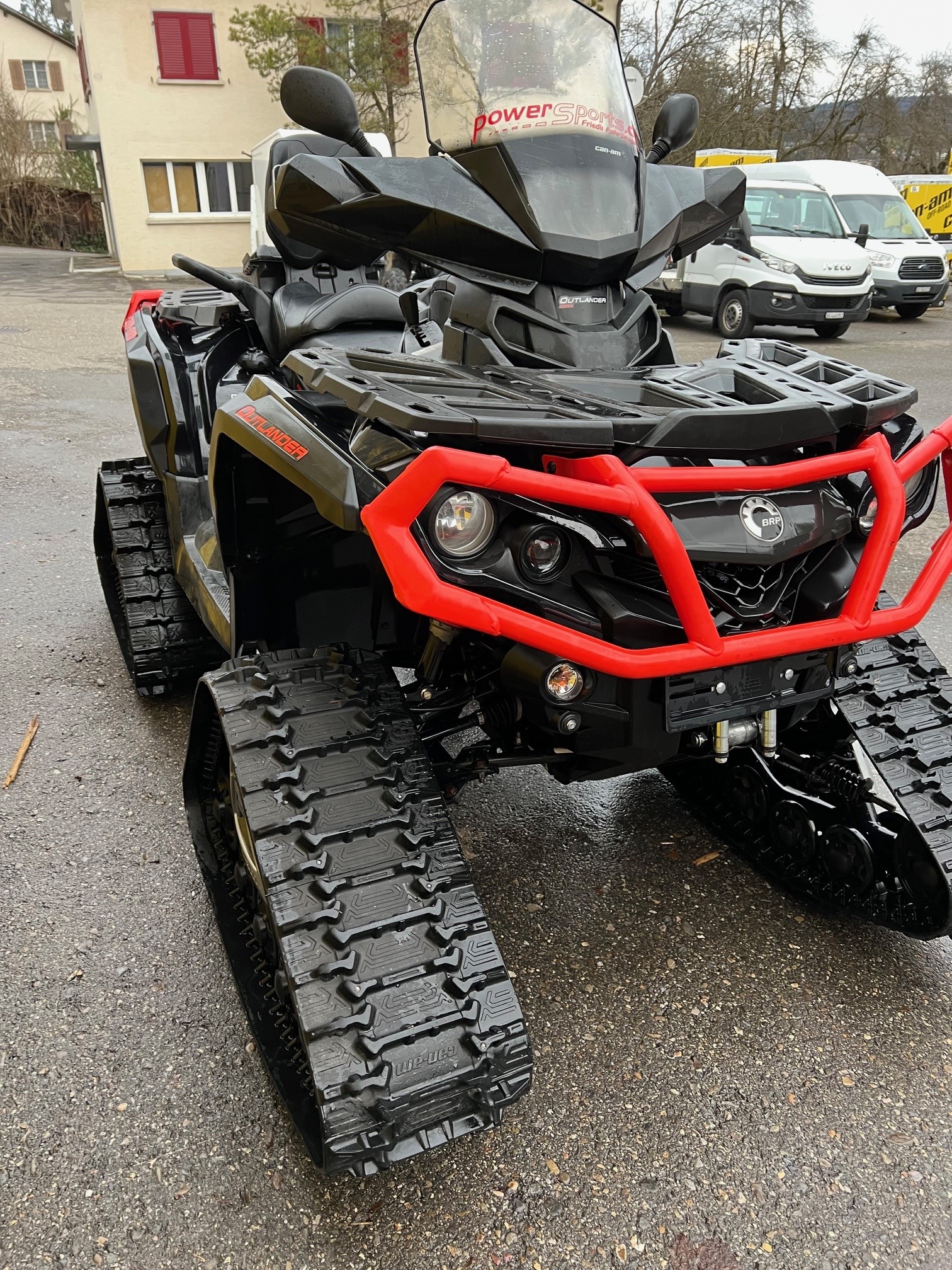 CAN-AM Outlander 650 Max XT-showroom-element-2