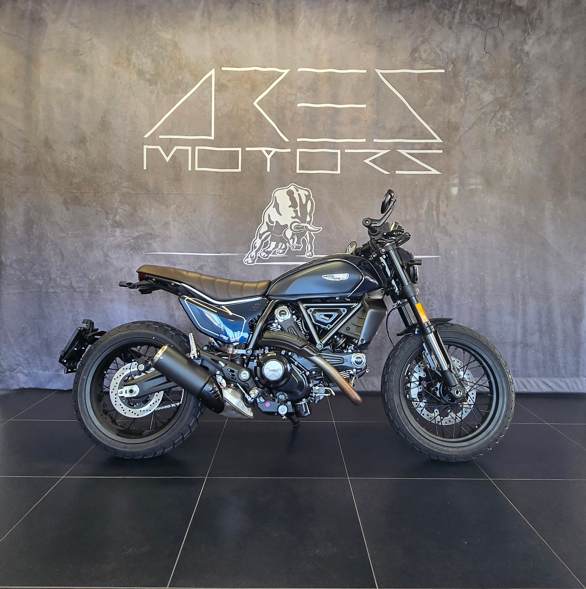 DUCATI Scrambler 803 Nightshift // LEASING 1,99% ARES MOTORS