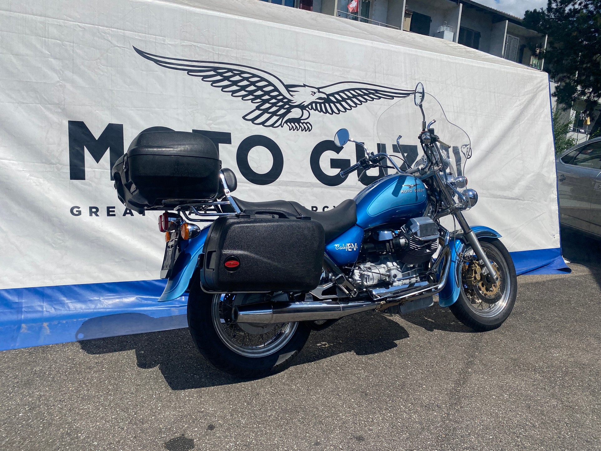 MOTO GUZZI California 1100 EV-showroom-element-2