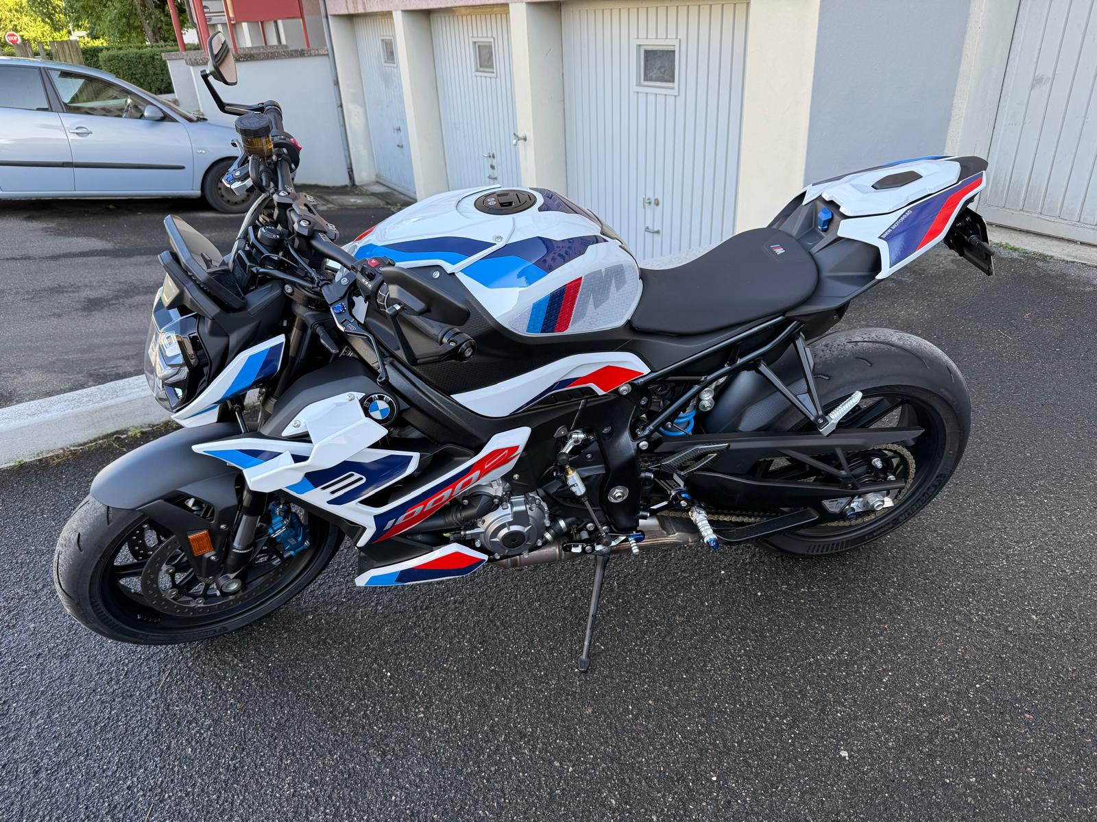 BMW M 1000 R-image-0