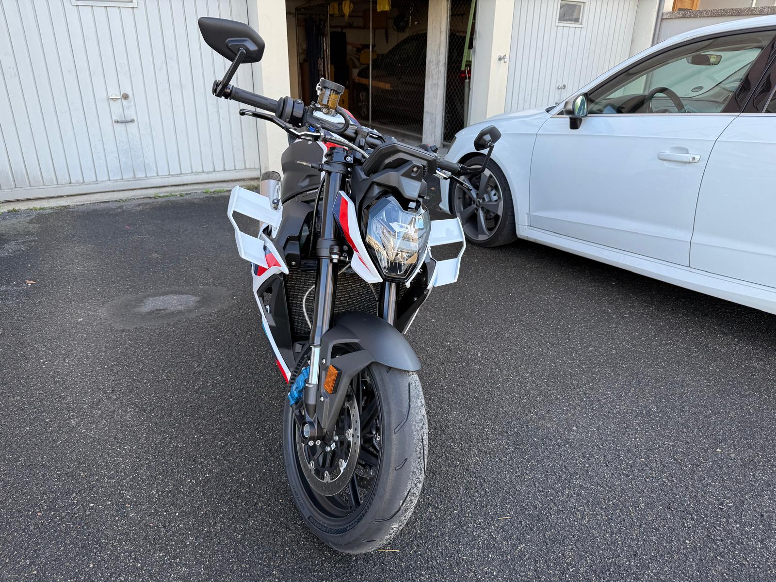 BMW M 1000 R-image-4