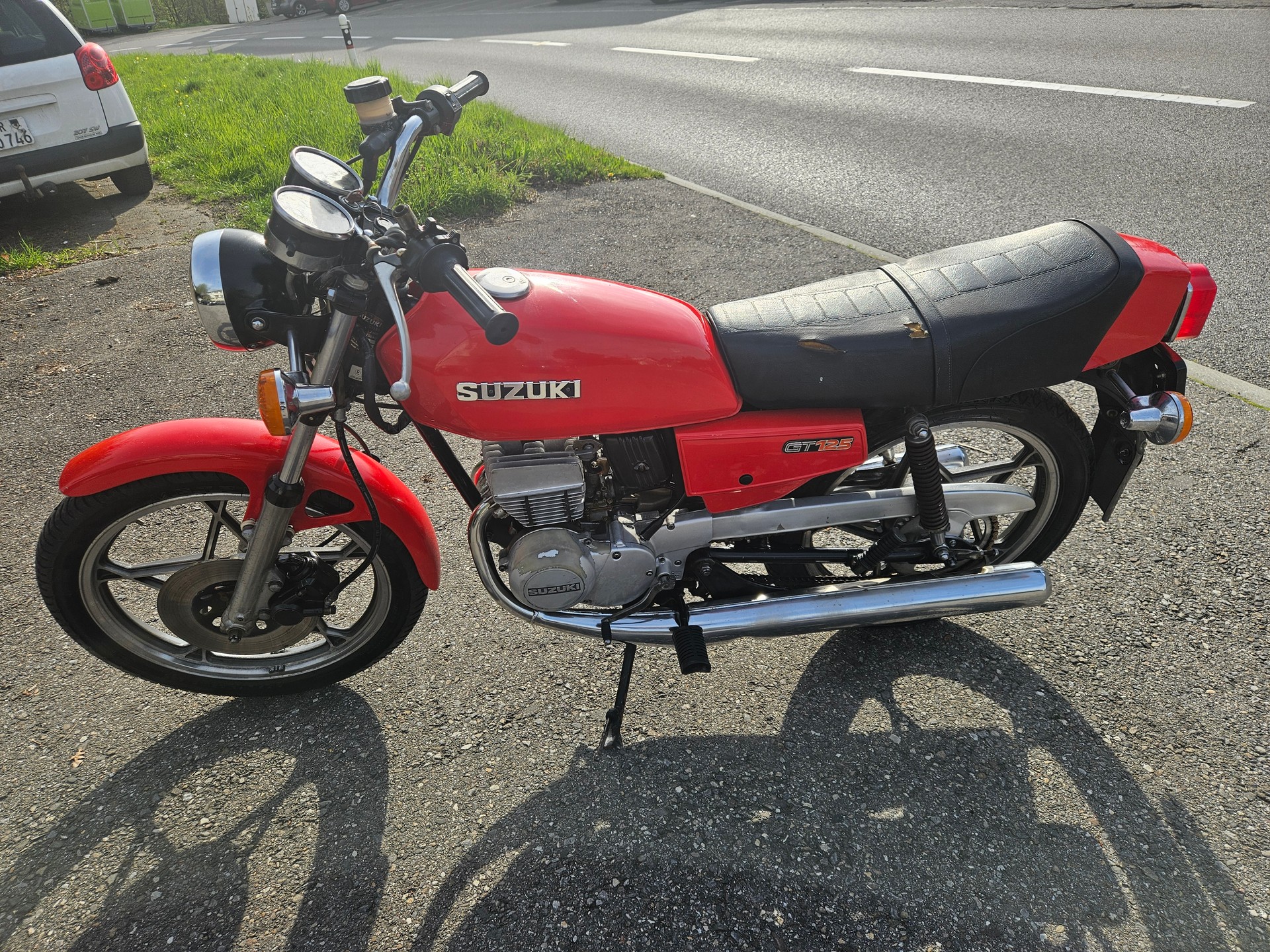 SUZUKI GT 125-image-1