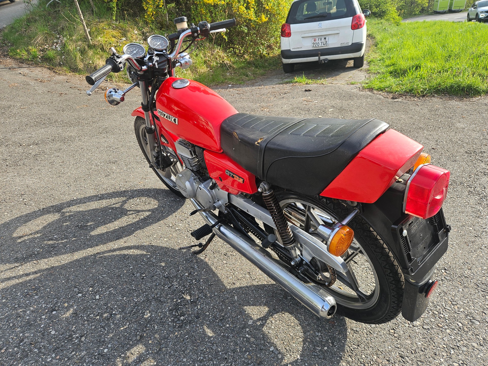 SUZUKI GT 125-image-5