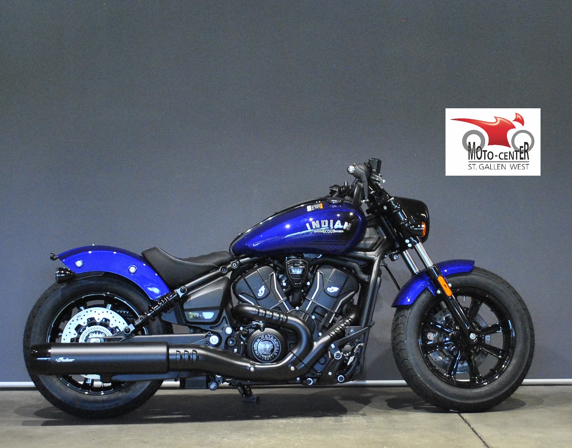 INDIAN Scout Bobber-showroom-element-1