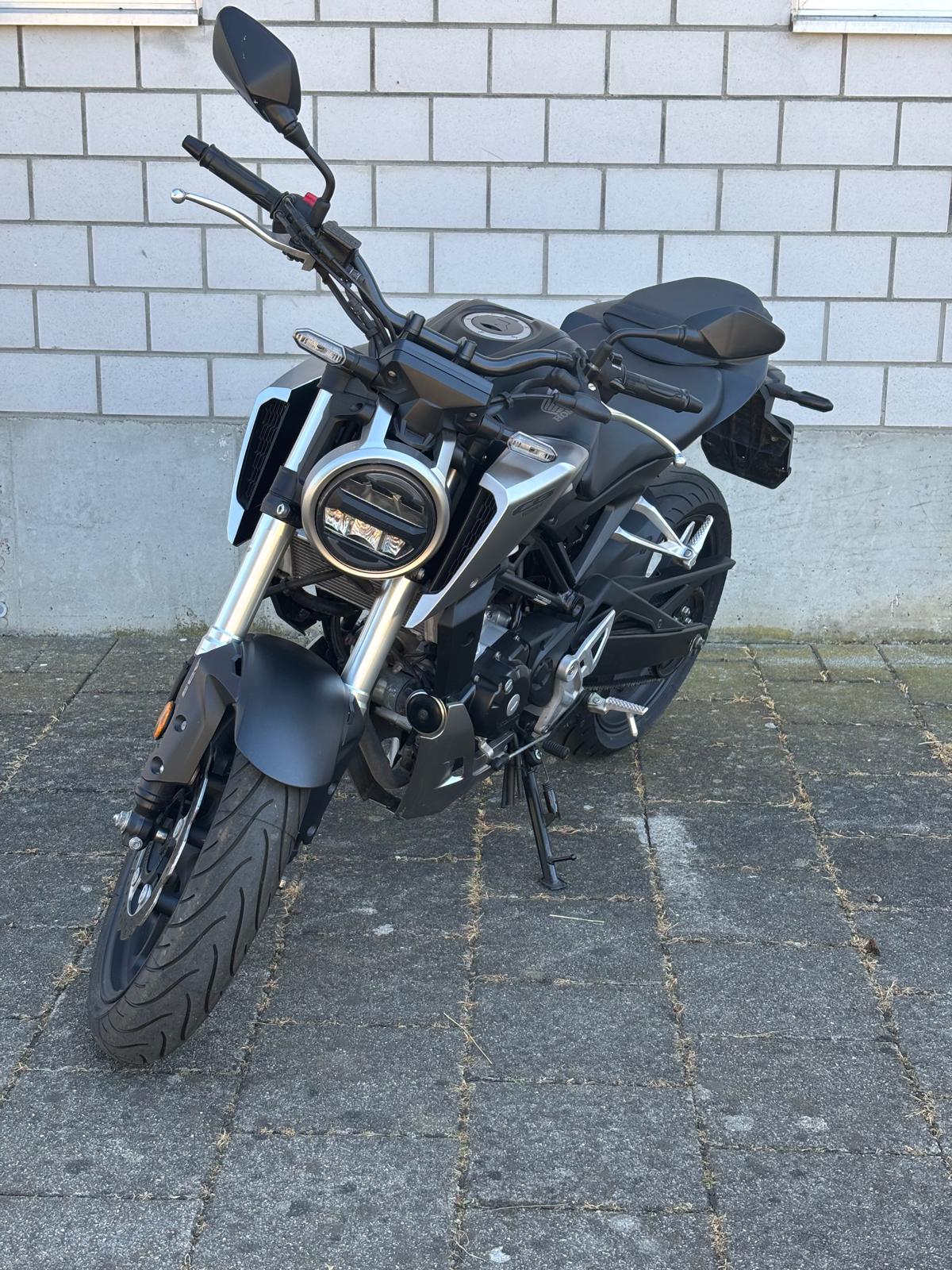 HONDA CB 125 R-image-2