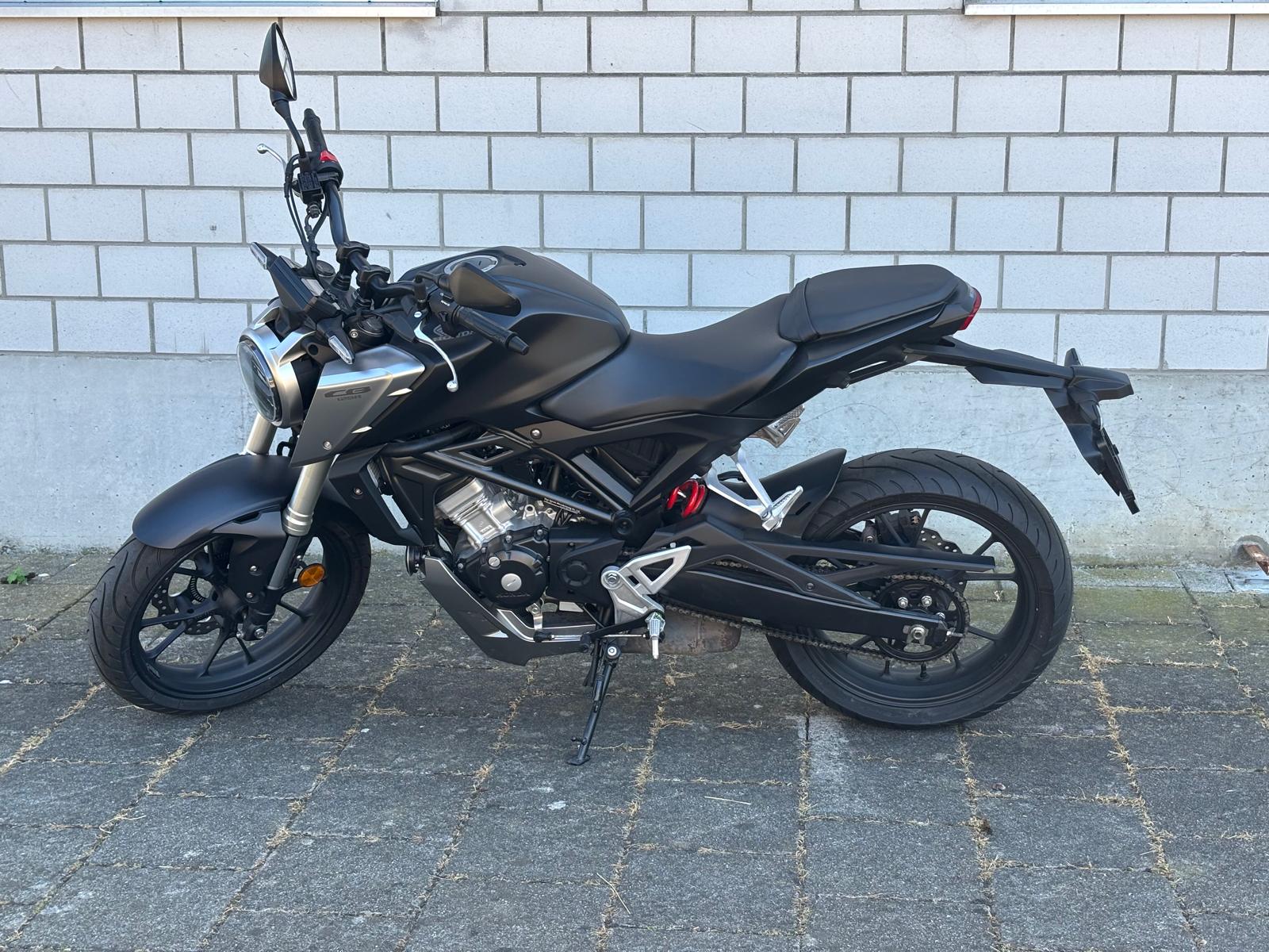 HONDA CB 125 R-image-0