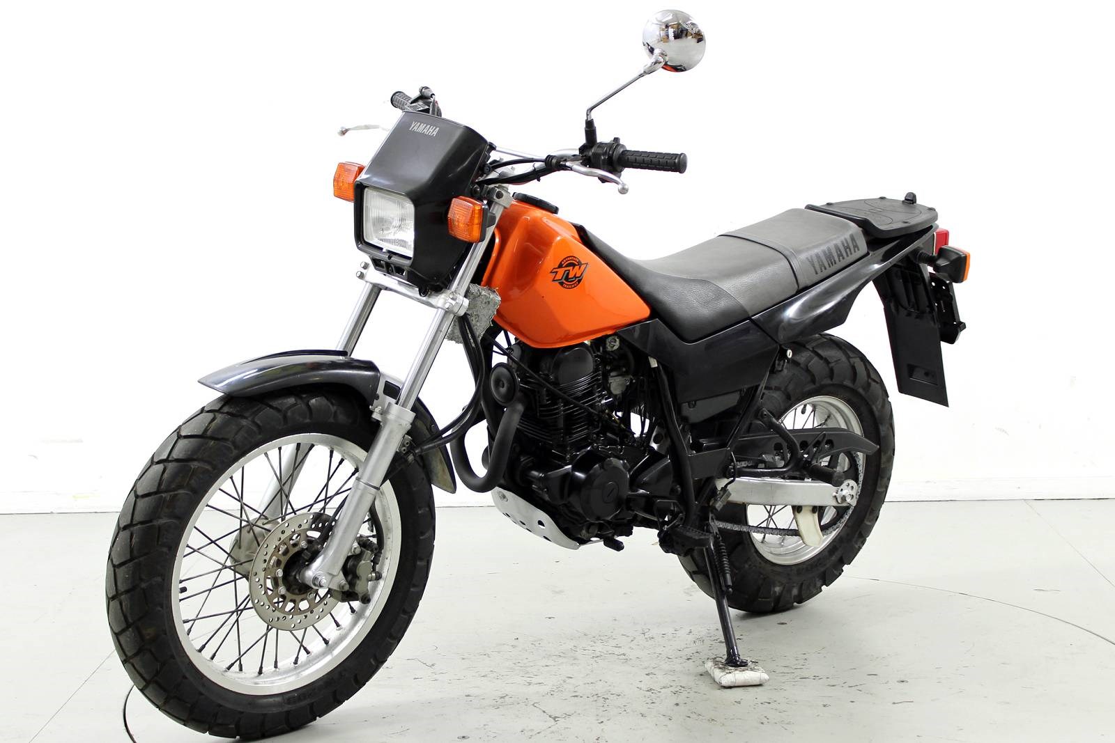 YAMAHA TW 125-showroom-element-2