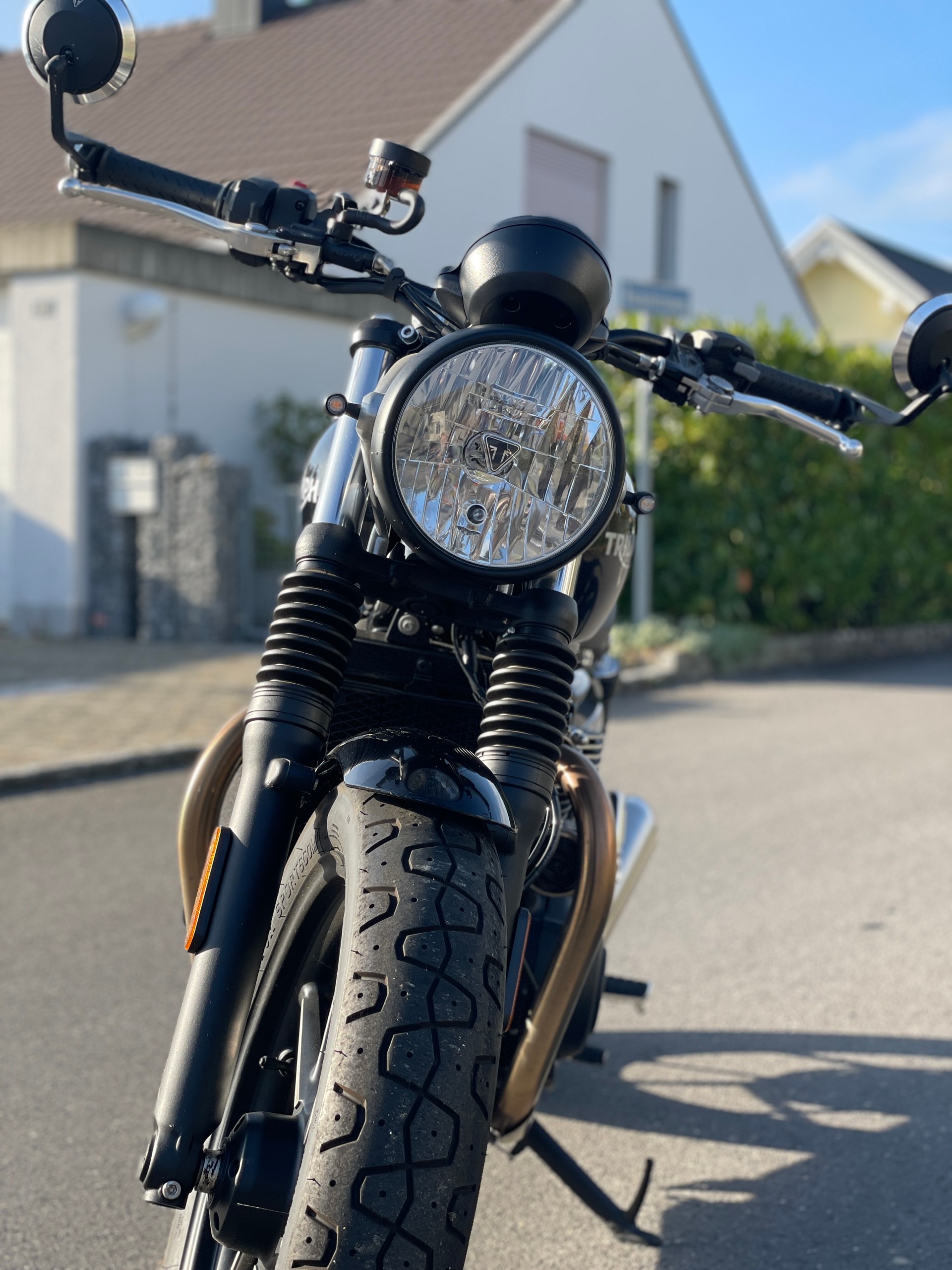 TRIUMPH Street Twin 900 i (35kW)