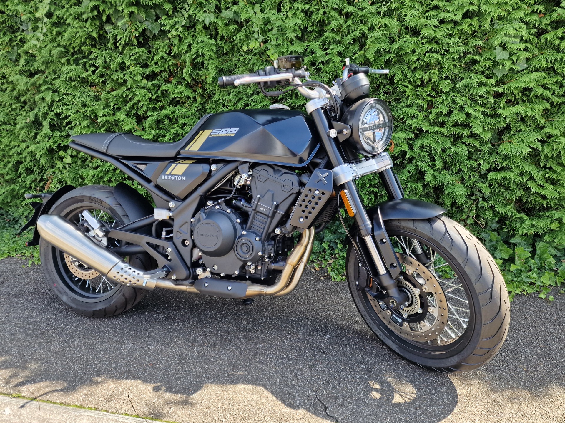 BRIXTON Crossfire 500