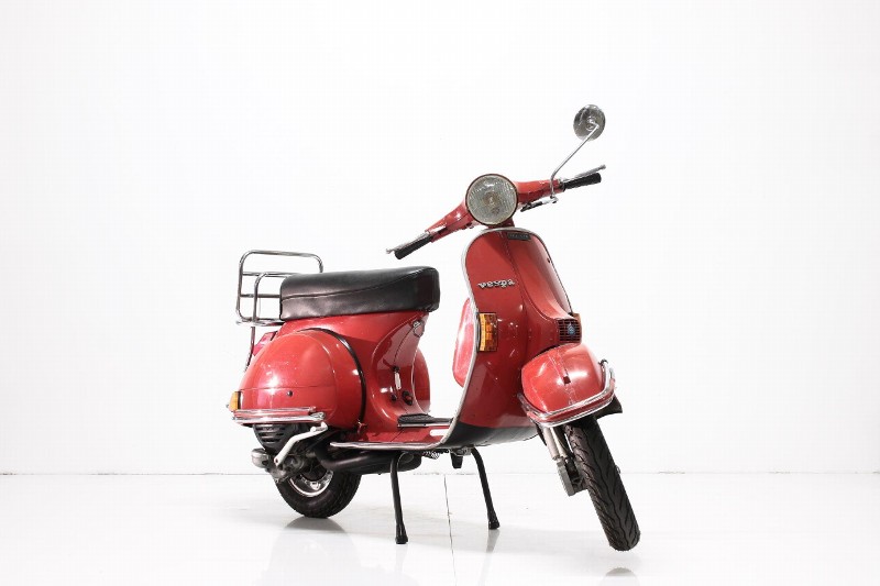 PIAGGIO Vespa 125-showroom-element-1