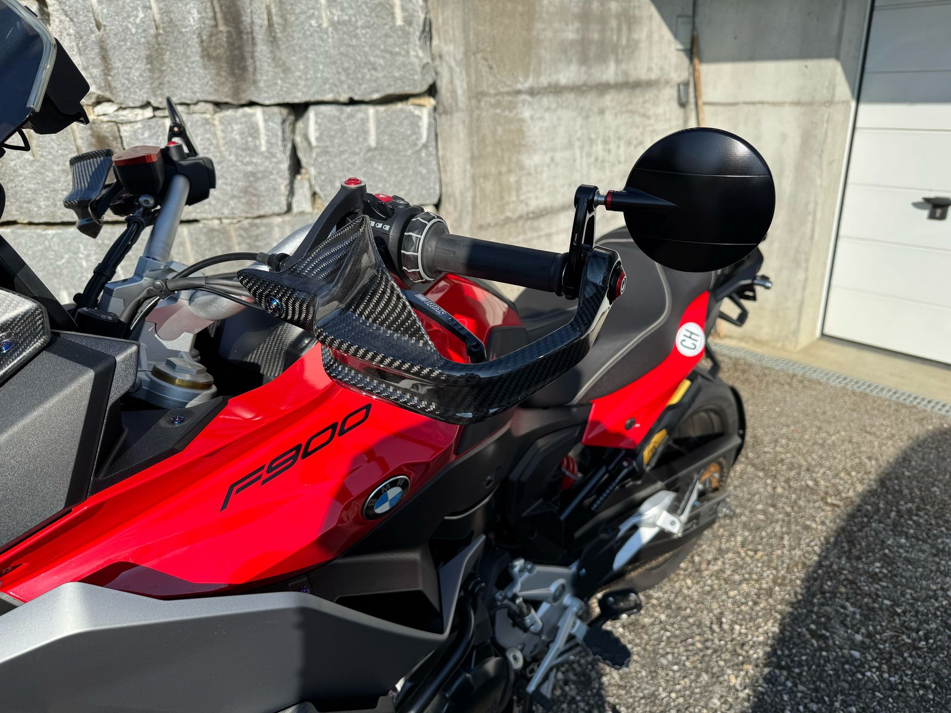 BMW F 900 XR A2 ABS-image-2