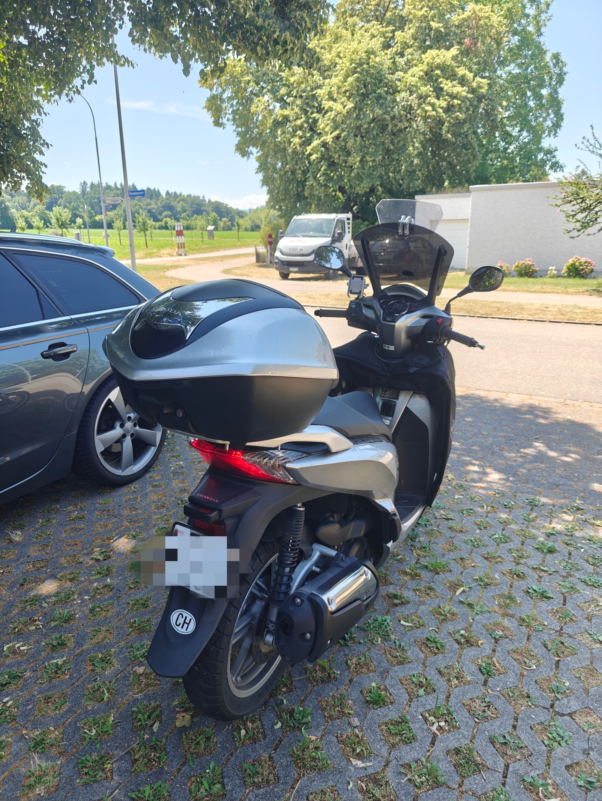 HONDA SH 300 i ABS-image-2