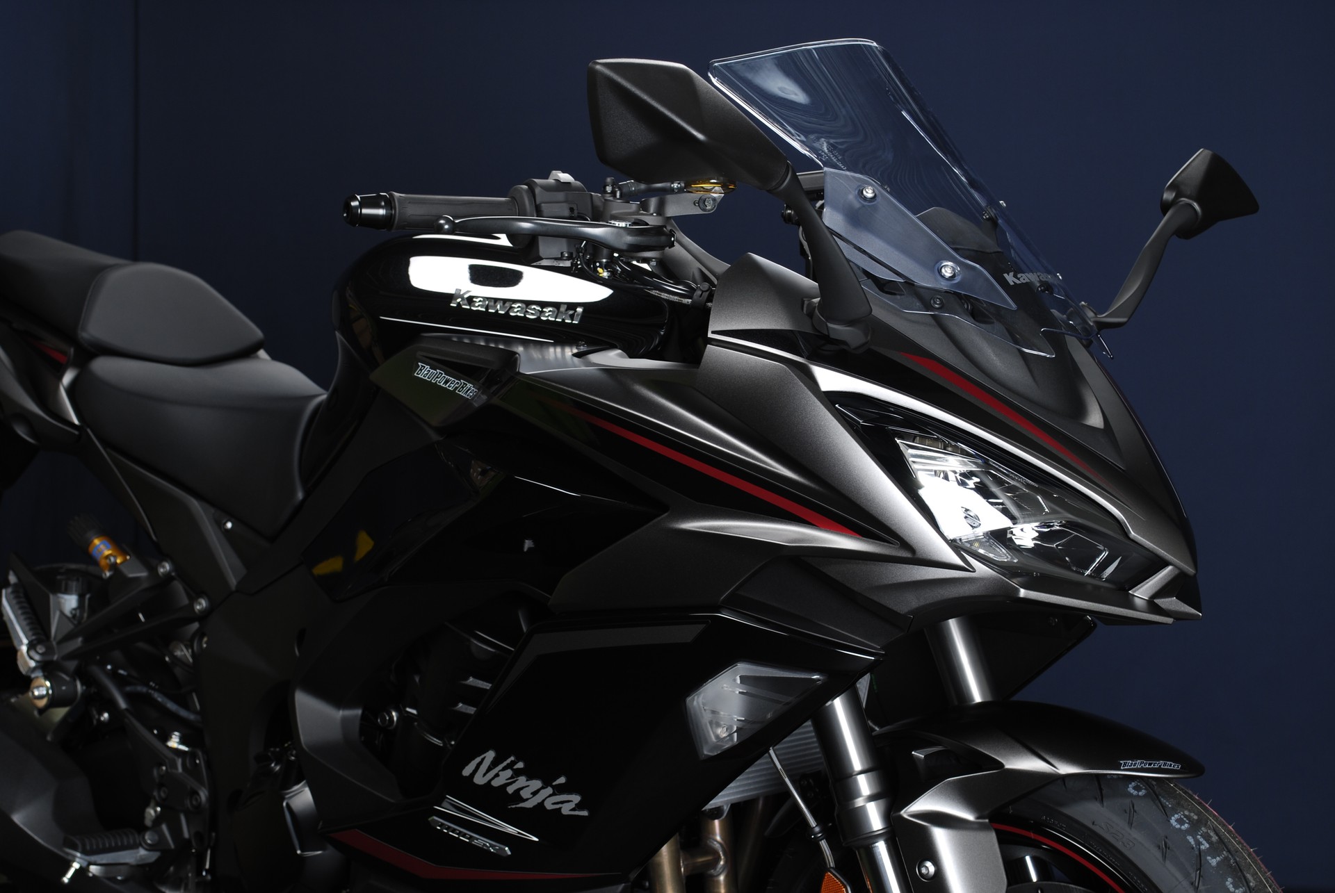 KAWASAKI NINJA 1100SX SE MY25-showroom-element-3