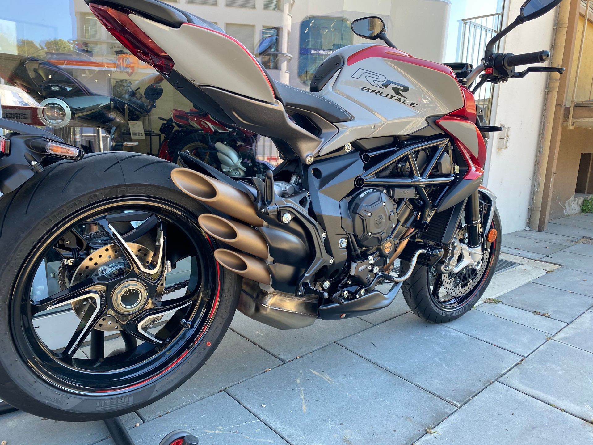 MV AGUSTA B3 Brutale 800 RR ABS-image-11