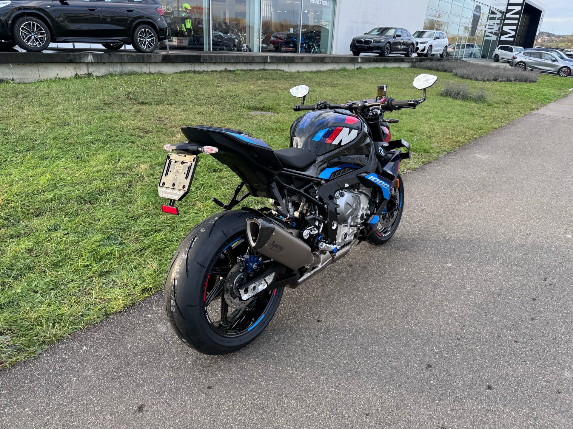 BMW M 1000 R Competition-showroom-element-3