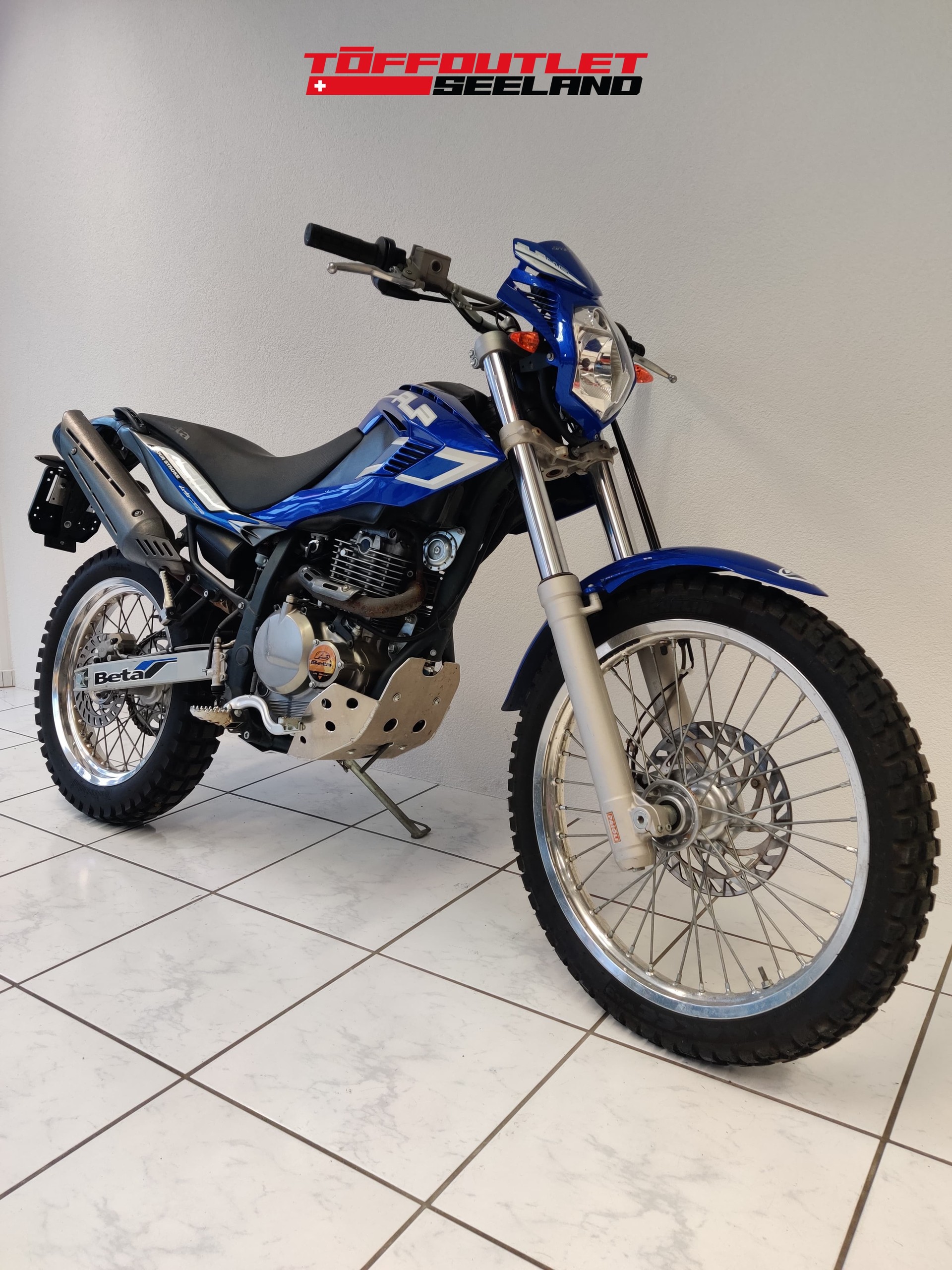 BETA 4.0 350-showroom-element-2