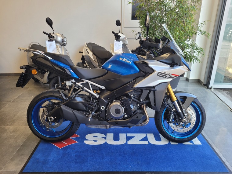 SUZUKI GSX-S 1000 GX-showroom-element-1