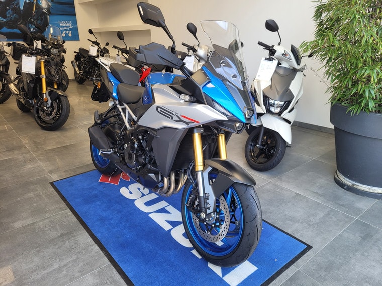 SUZUKI GSX-S 1000 GX