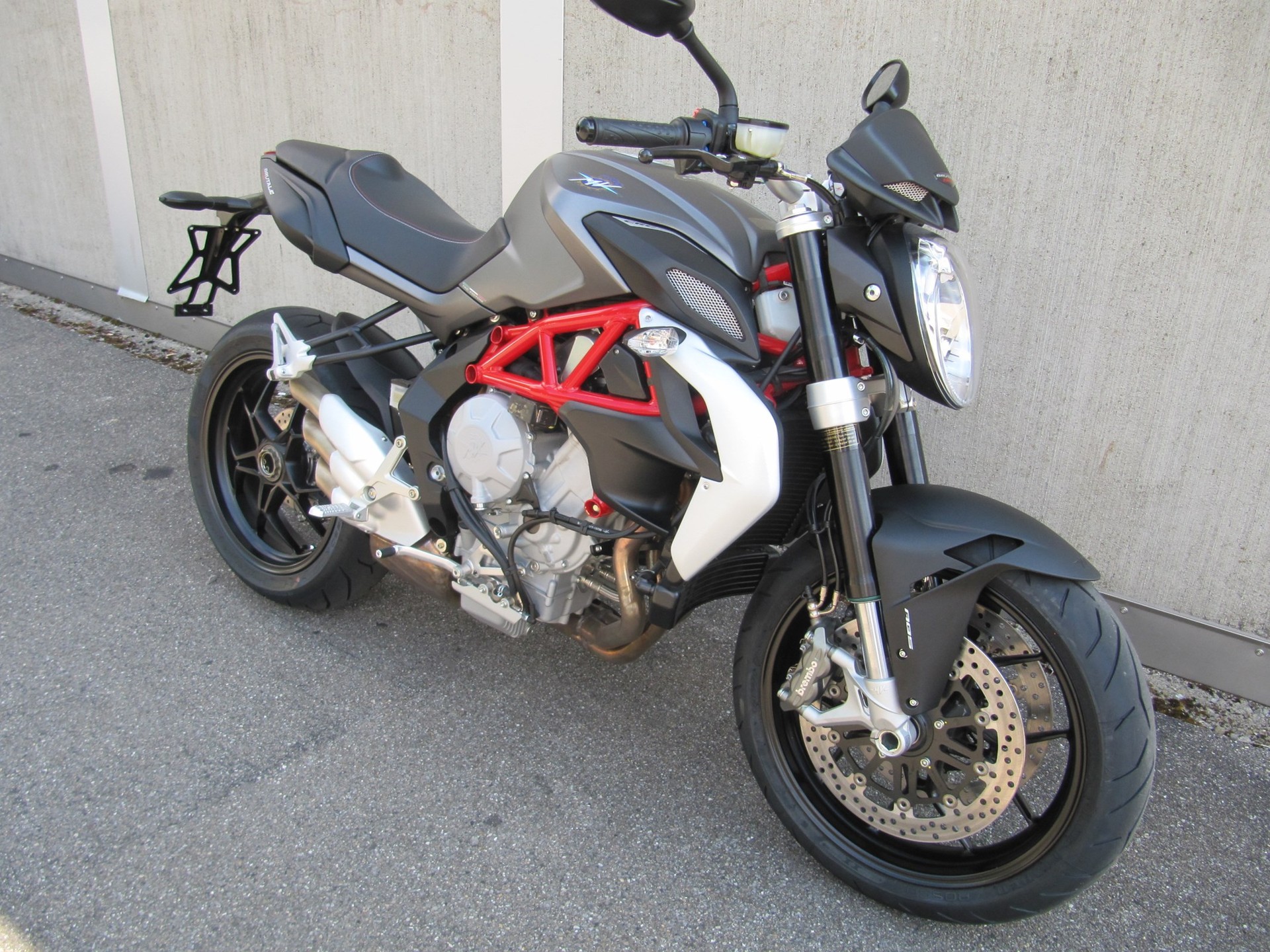 MV AGUSTA B3 Brutale 800 ABS-image-2