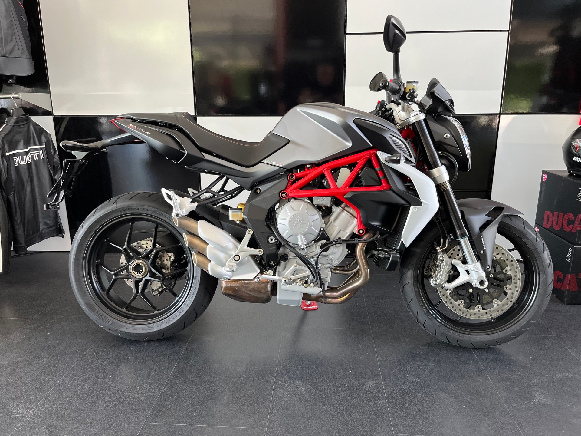 MV AGUSTA B3 Brutale 800 ABS