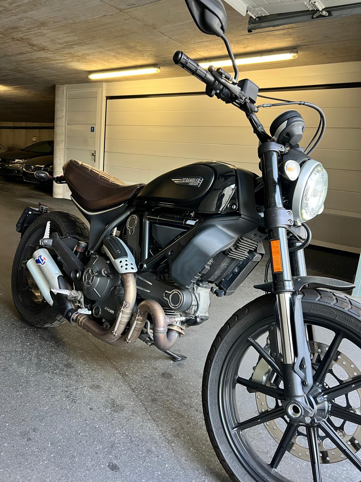 DUCATI Scrambler 800 Icon-showroom-element-2