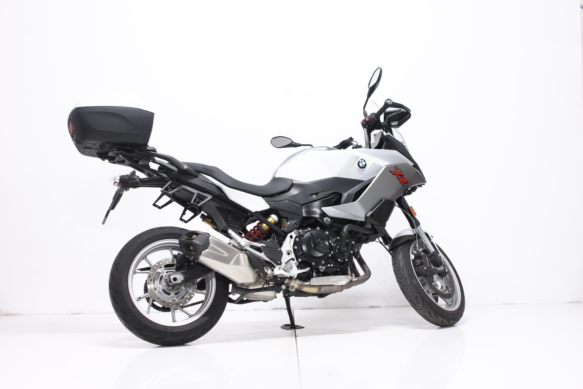 BMW F 900 XR-showroom-element-1