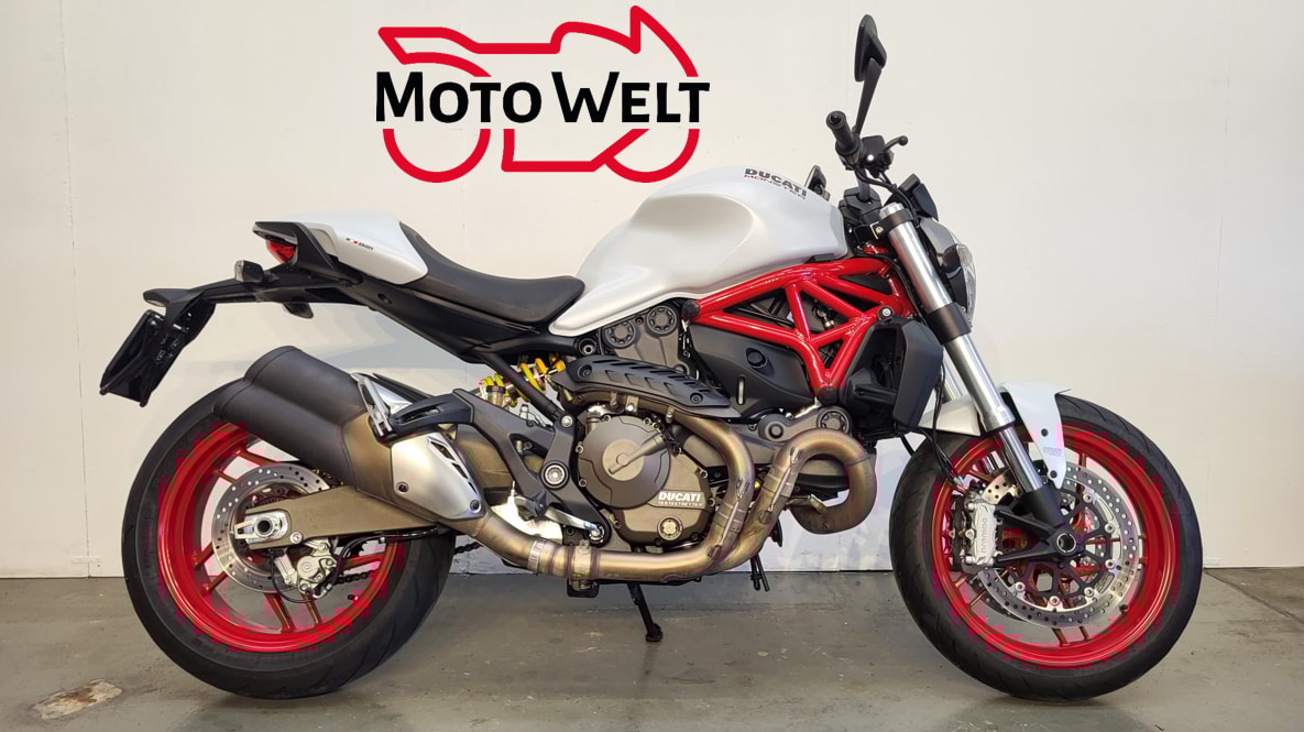 DUCATI Monster 821