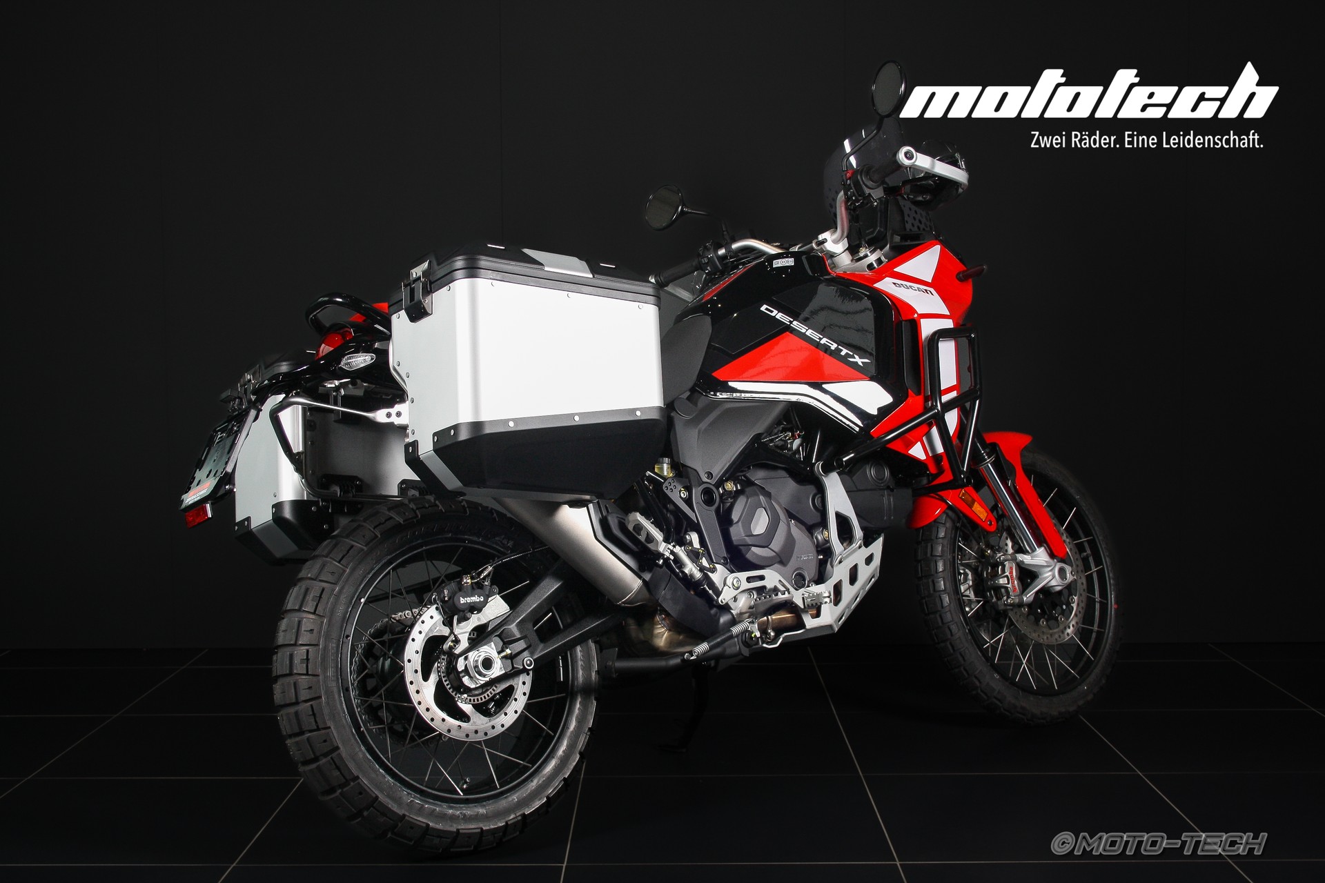 DUCATI Desert X Dicovery (35kW)-showroom-element-3