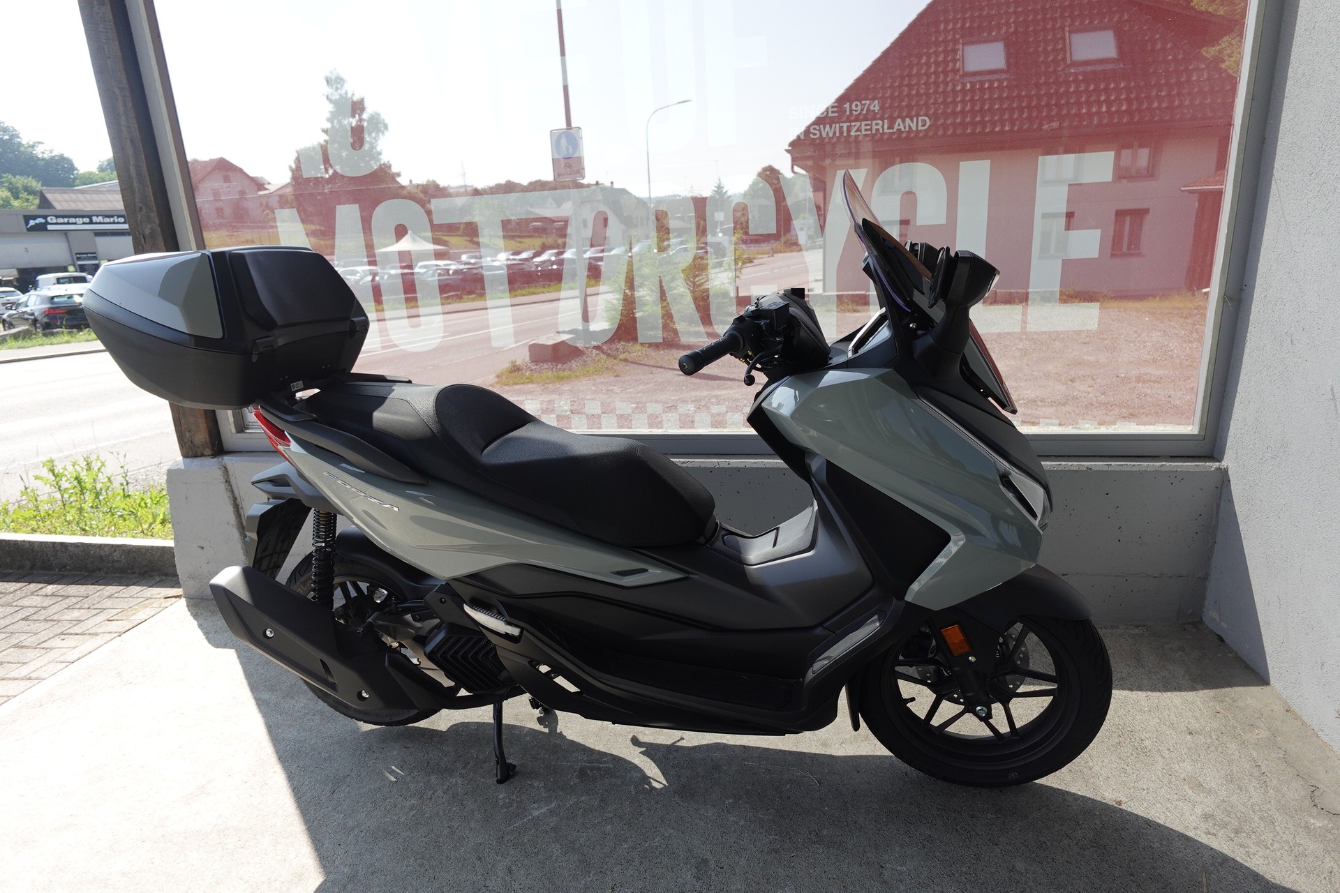 HONDA NSS 125 Forza Smart TopBox-image-5