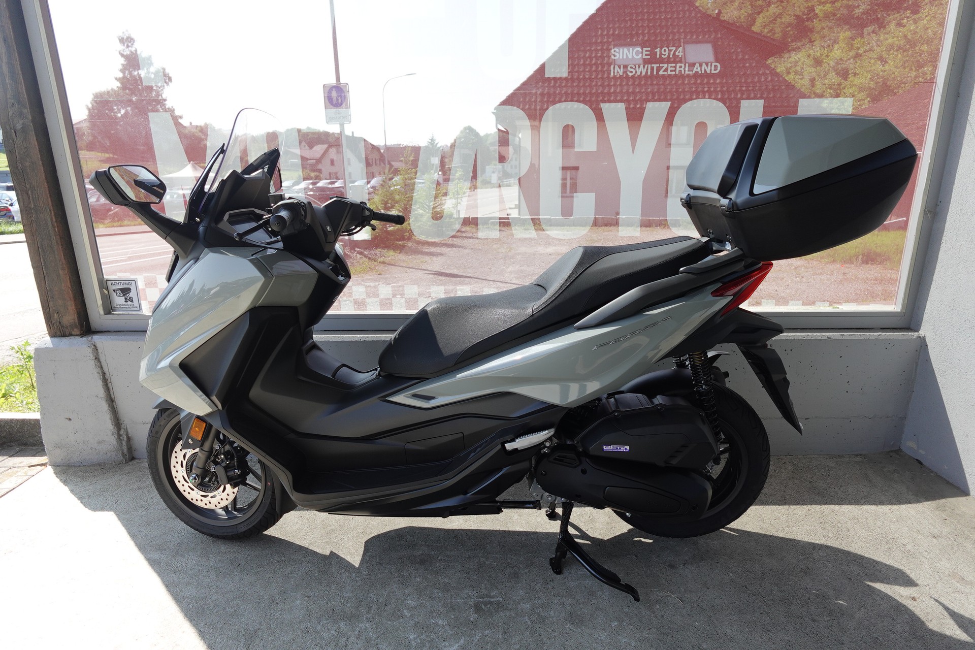 HONDA NSS 125 Forza Smart TopBox-image-2