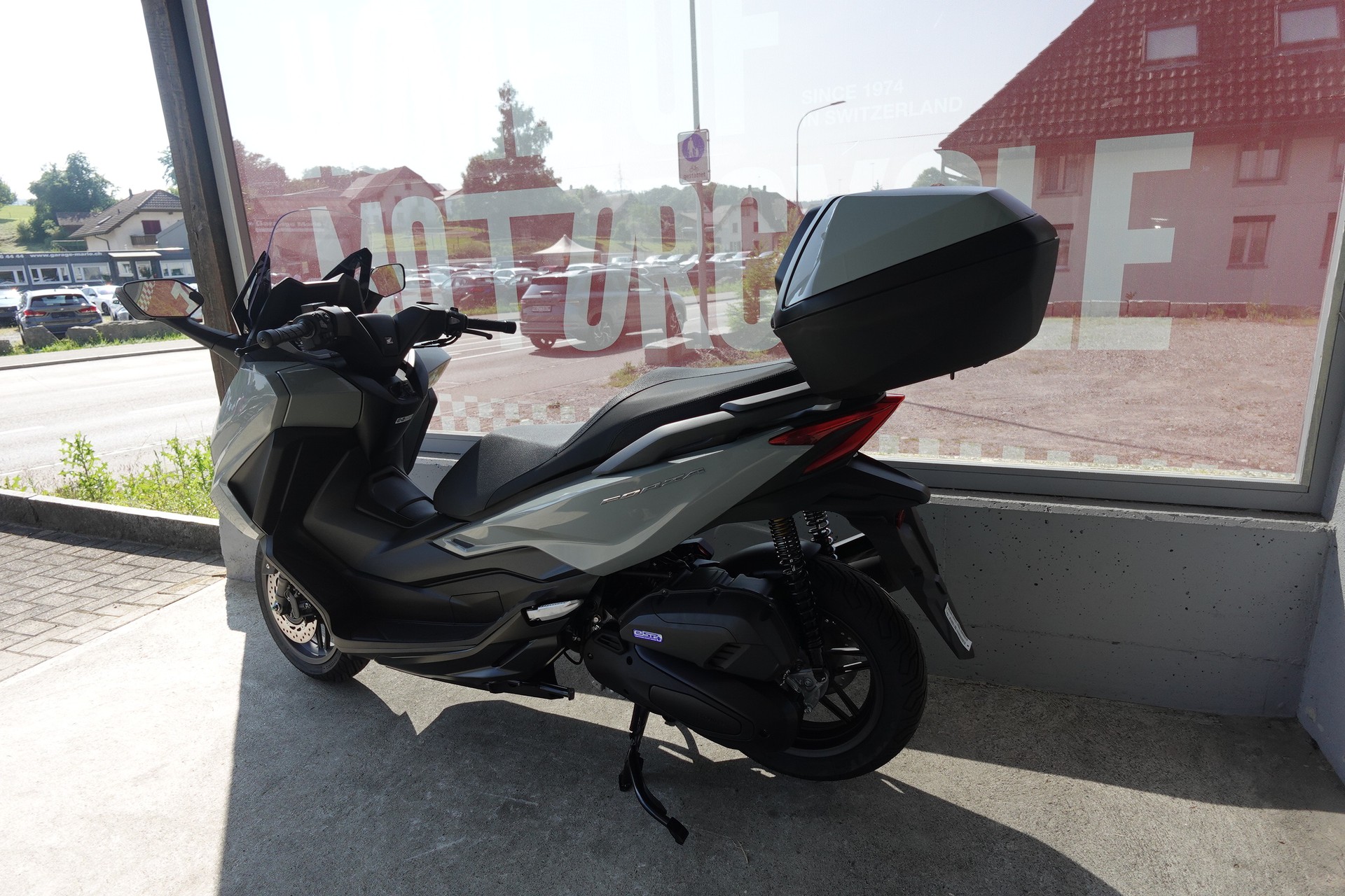 HONDA NSS 125 Forza Smart TopBox-image-3