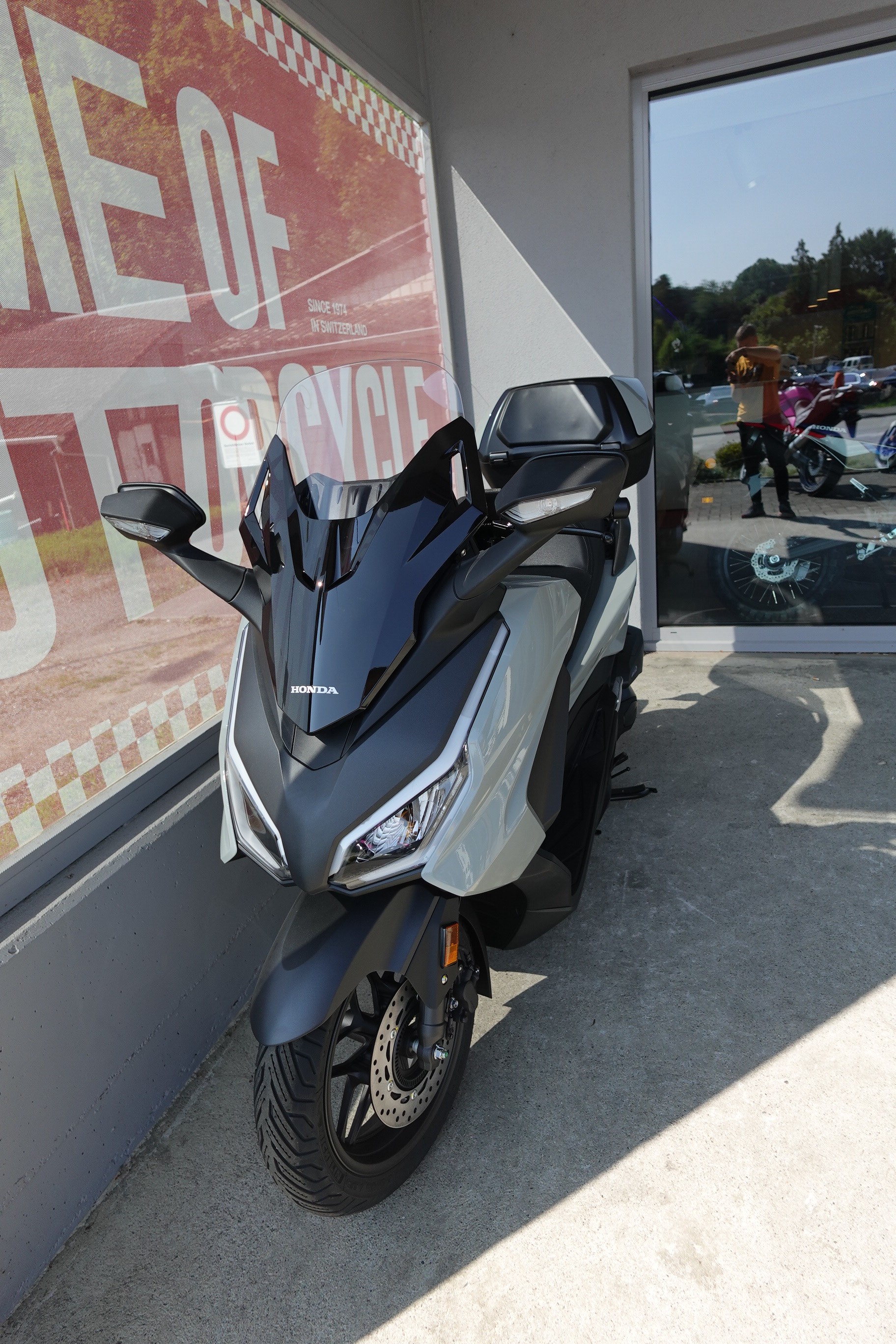 HONDA NSS 125 Forza Smart TopBox-image-6