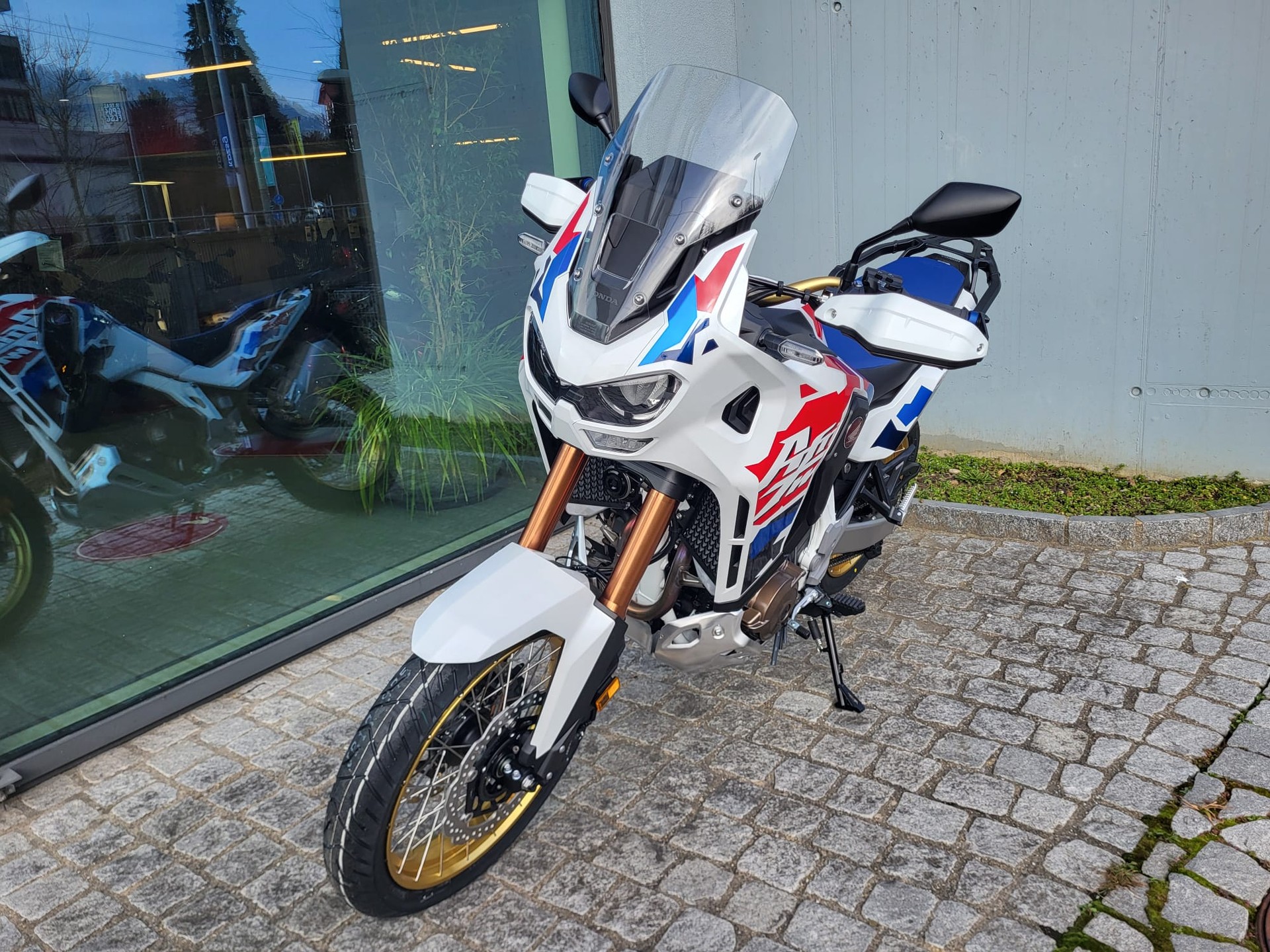 HONDA CRF 1100 Africa Twin Adventure Sports-showroom-element-3