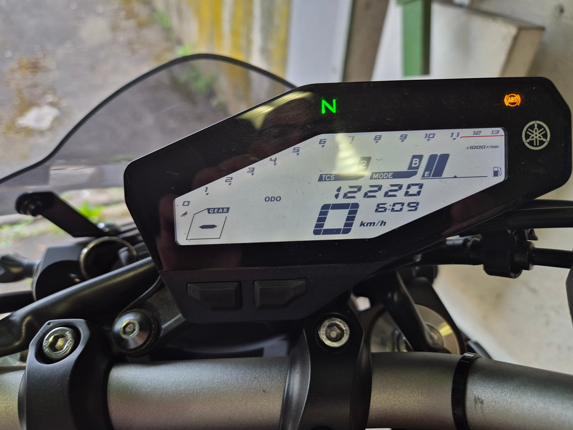 YAMAHA MT-09 ABS-image-4