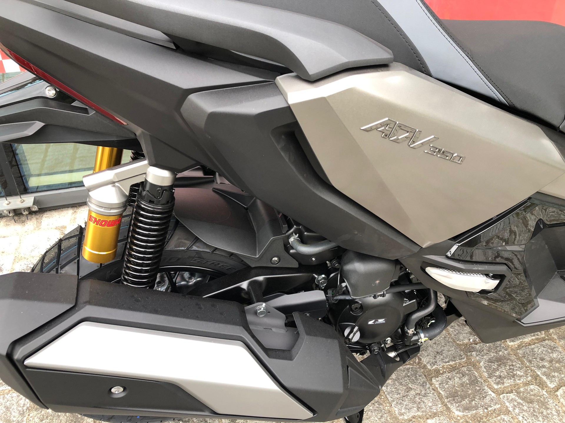 HONDA ADV 350 Modell 2025-showroom-element-3