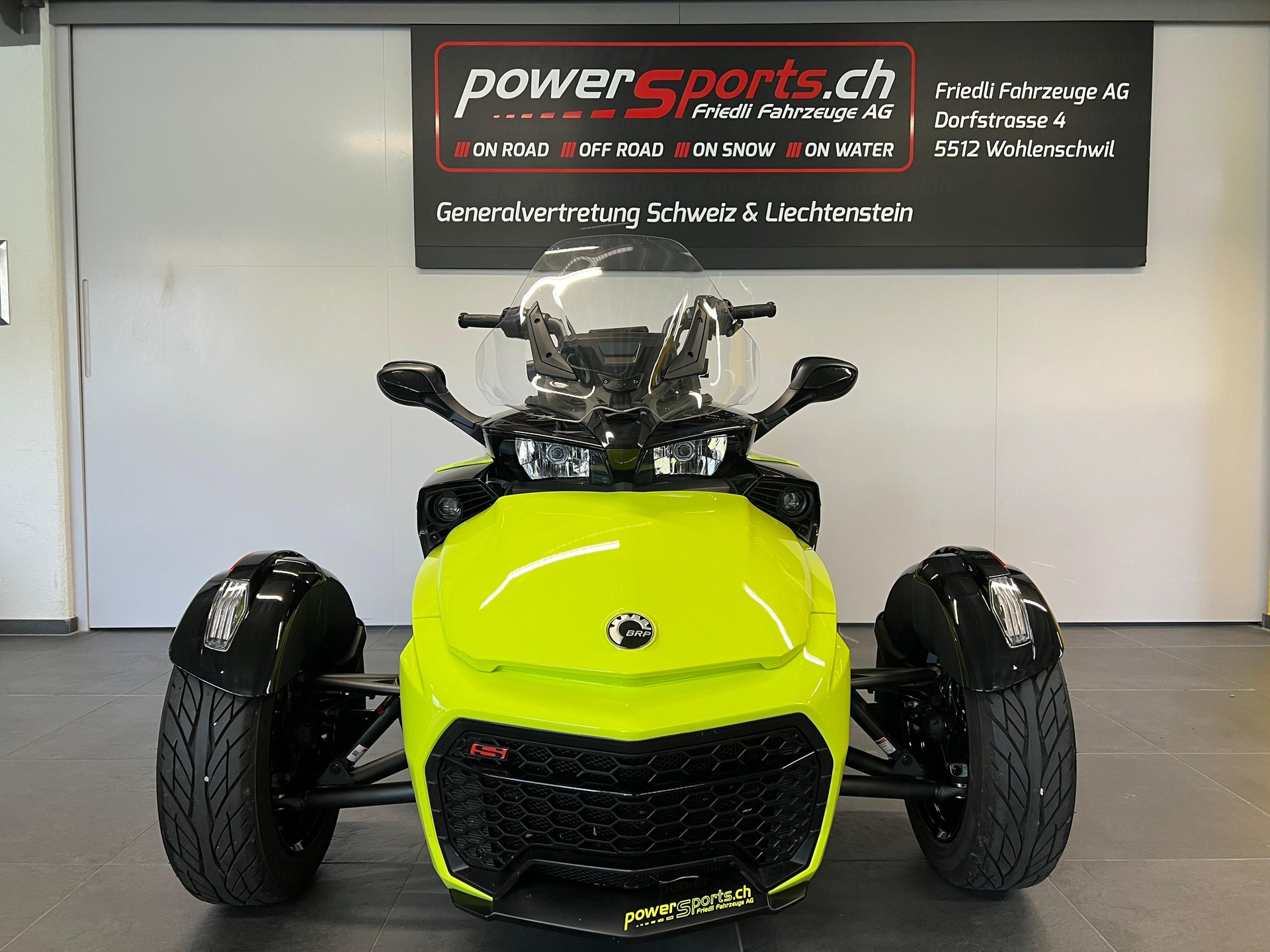 CAN-AM Spyder F3-S Special Series SE6-showroom-element-2