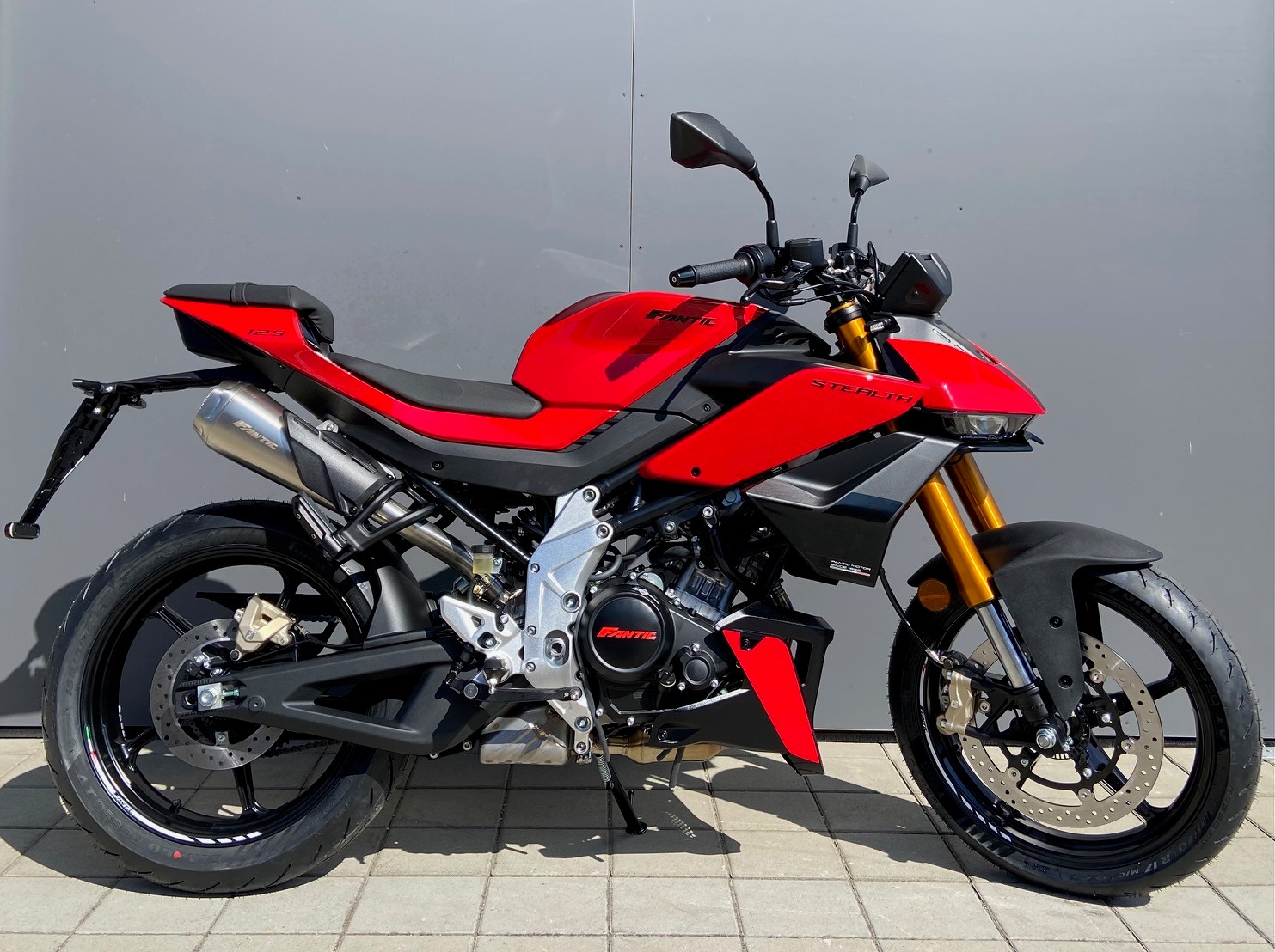 FANTIC STEALTH 125