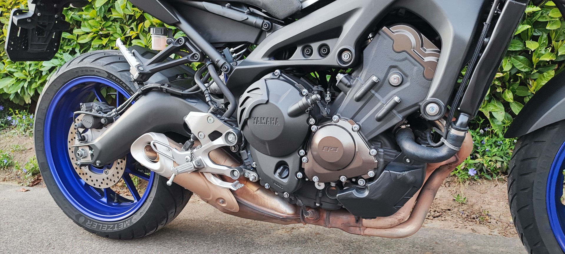 YAMAHA MT-09-image-6