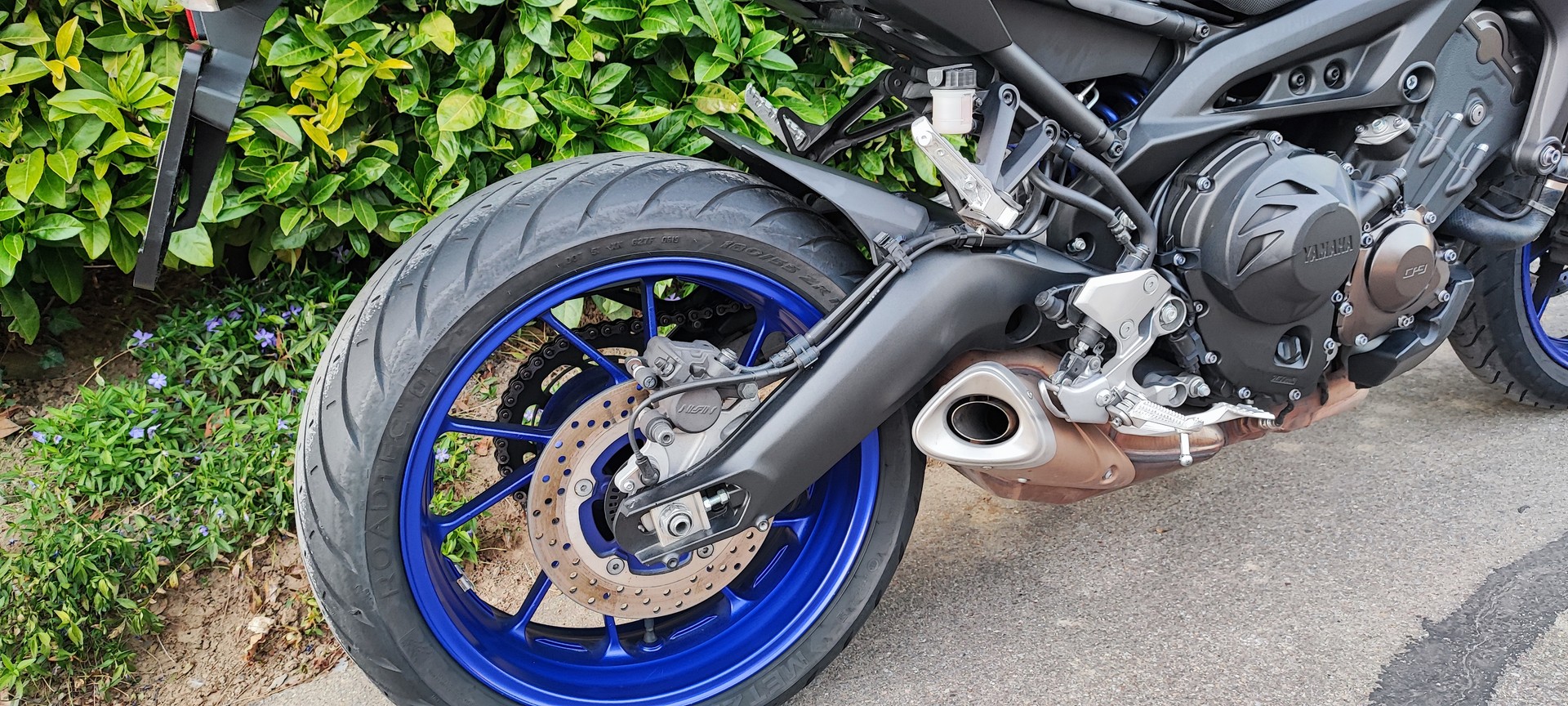 YAMAHA MT-09-image-8