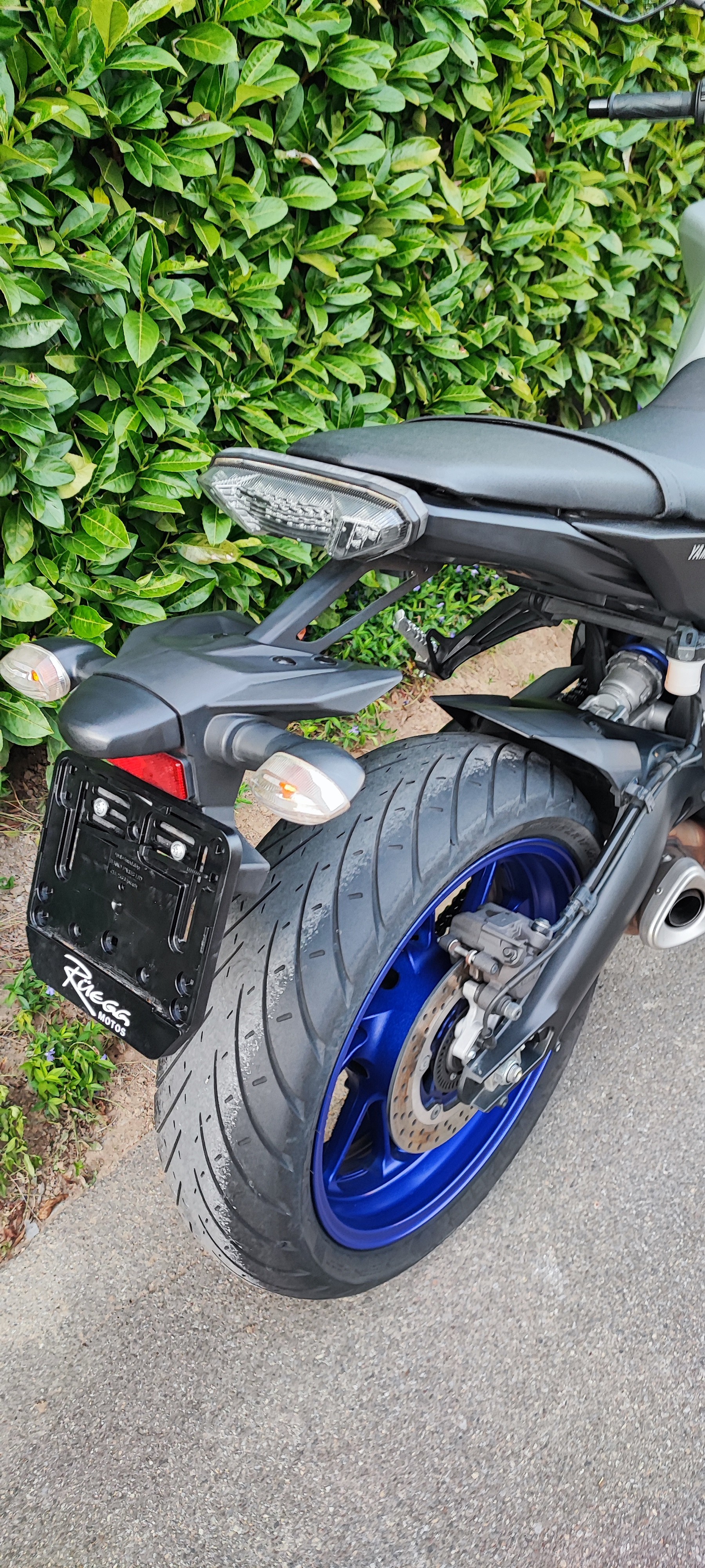 YAMAHA MT-09-image-7