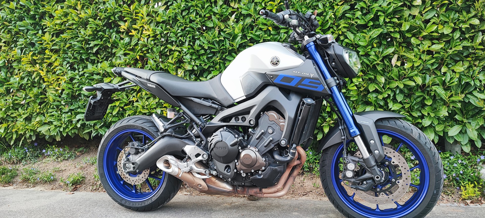 YAMAHA MT-09-image-2