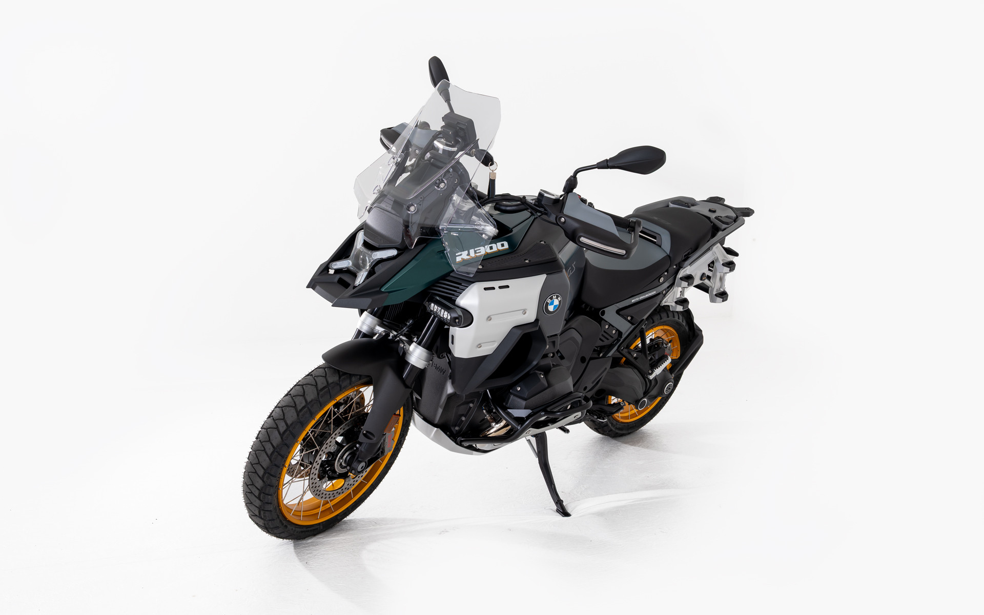 BMW R 1300 GS Adventure-image-2