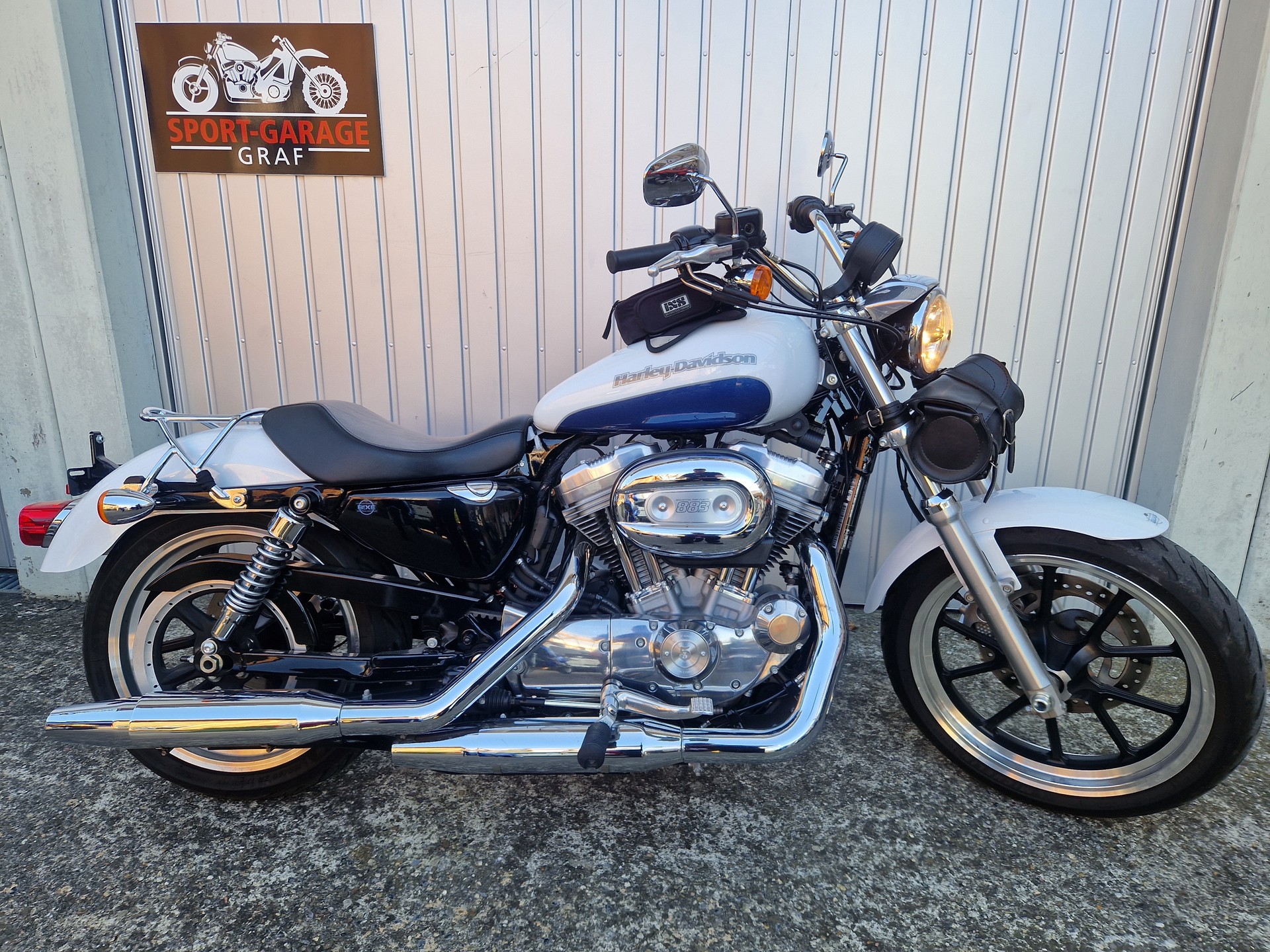 HARLEY-DAVIDSON XL 883 L Sportster Super Low ABS-showroom-element-1